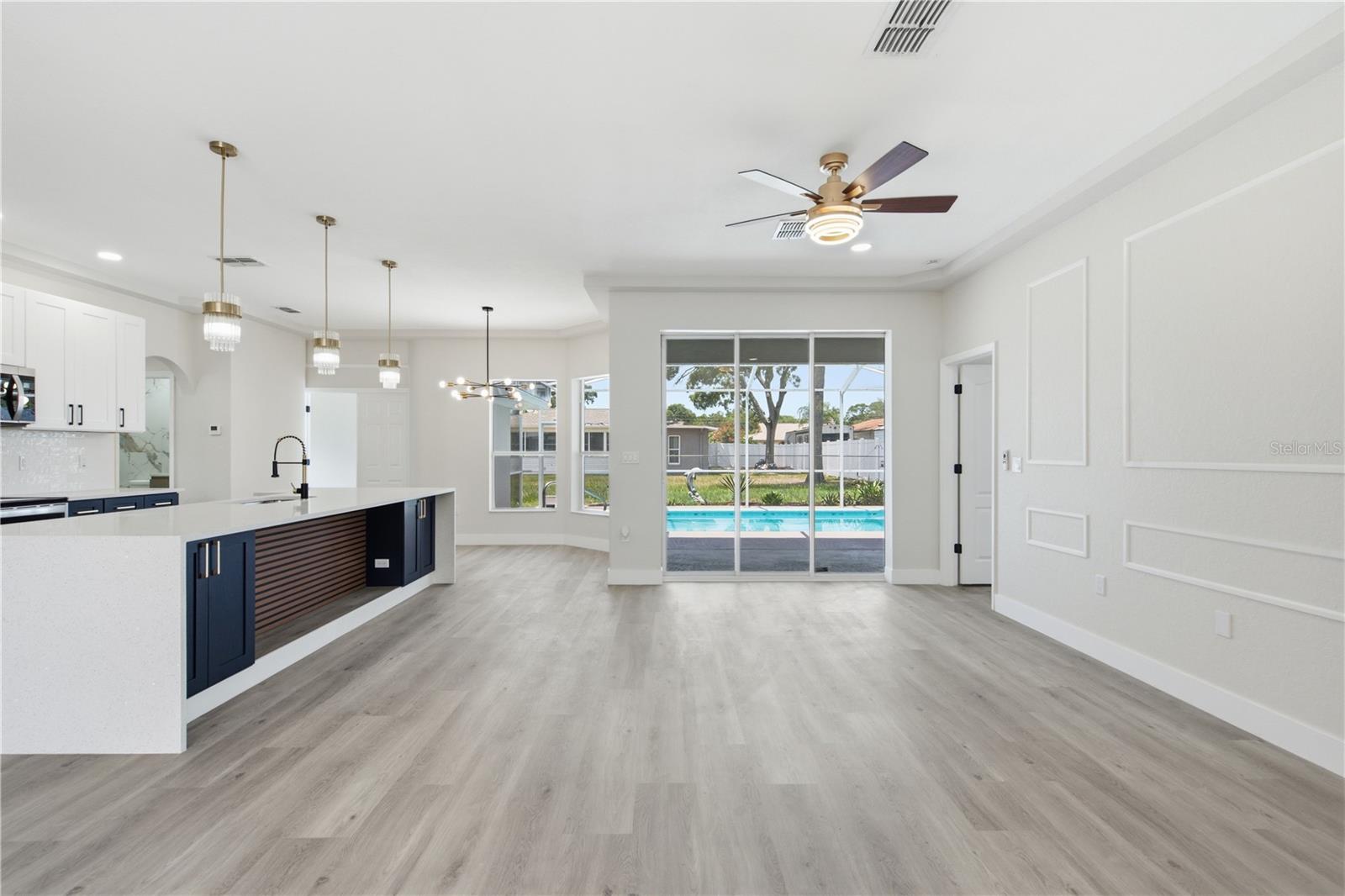 SPRING HILL - Residential