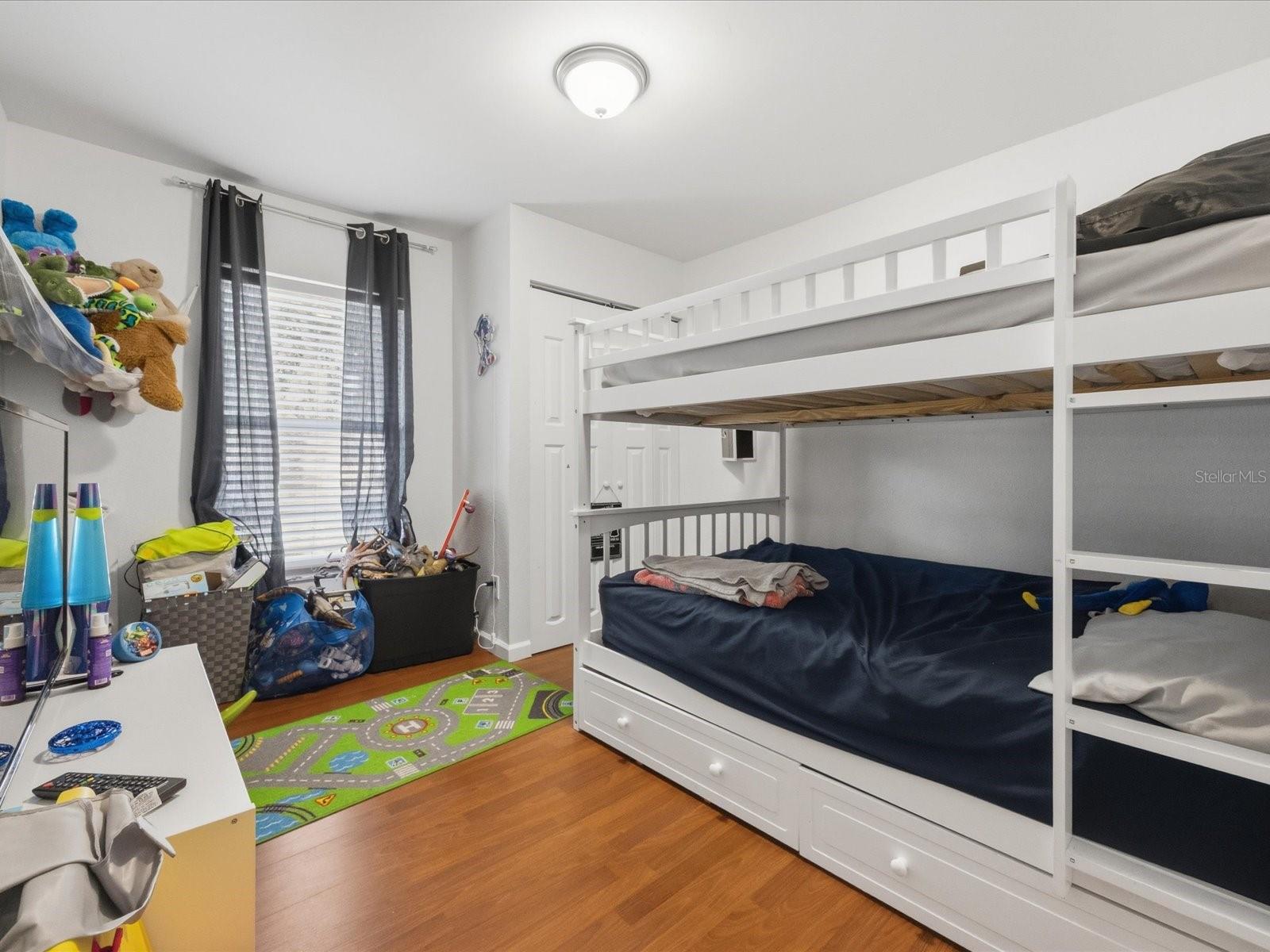 OAKTREE VILLAGE - Residential