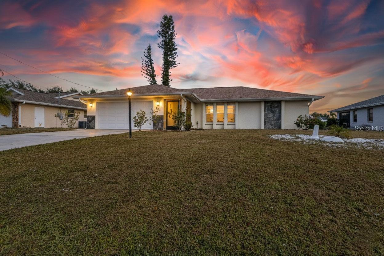 ROTONDA WEST PEBBLE BEACH - Residential