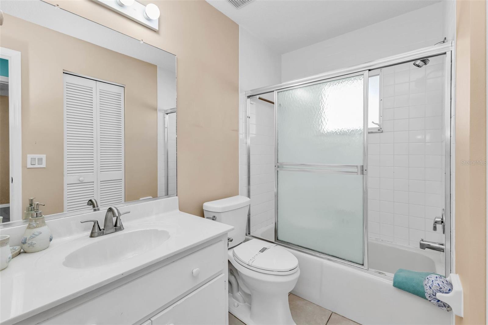ROTONDA WEST PEBBLE BEACH - Residential