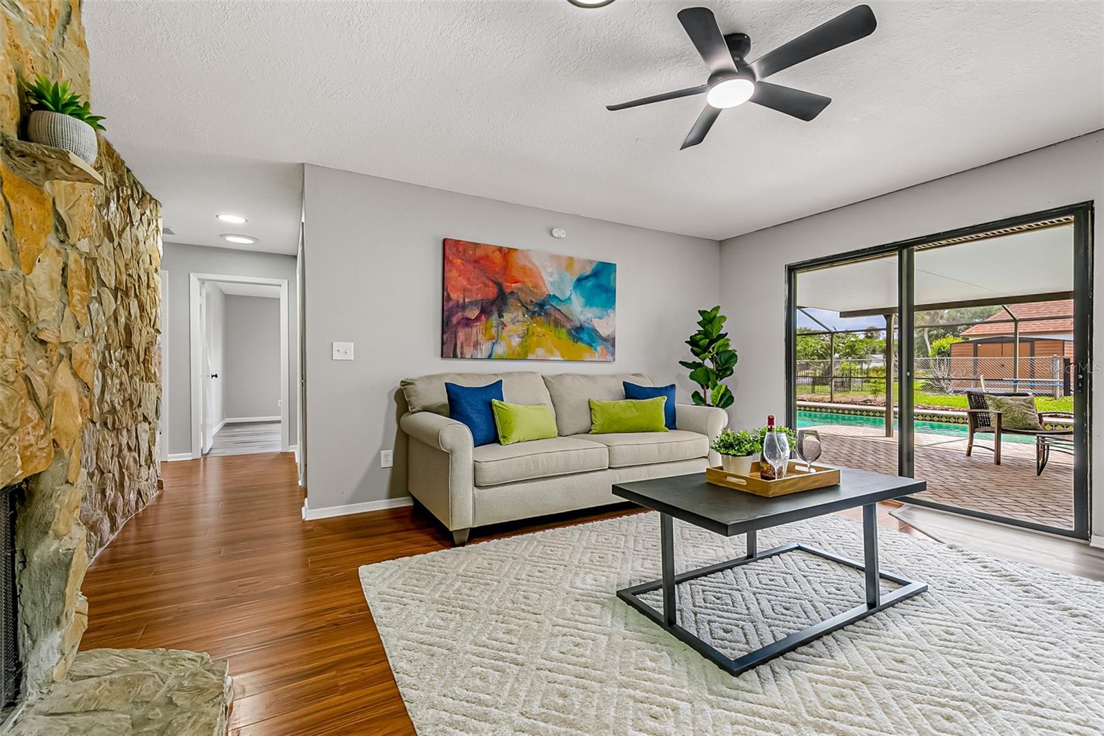 SPRING LAKE HILLS SEC 3 - Residential