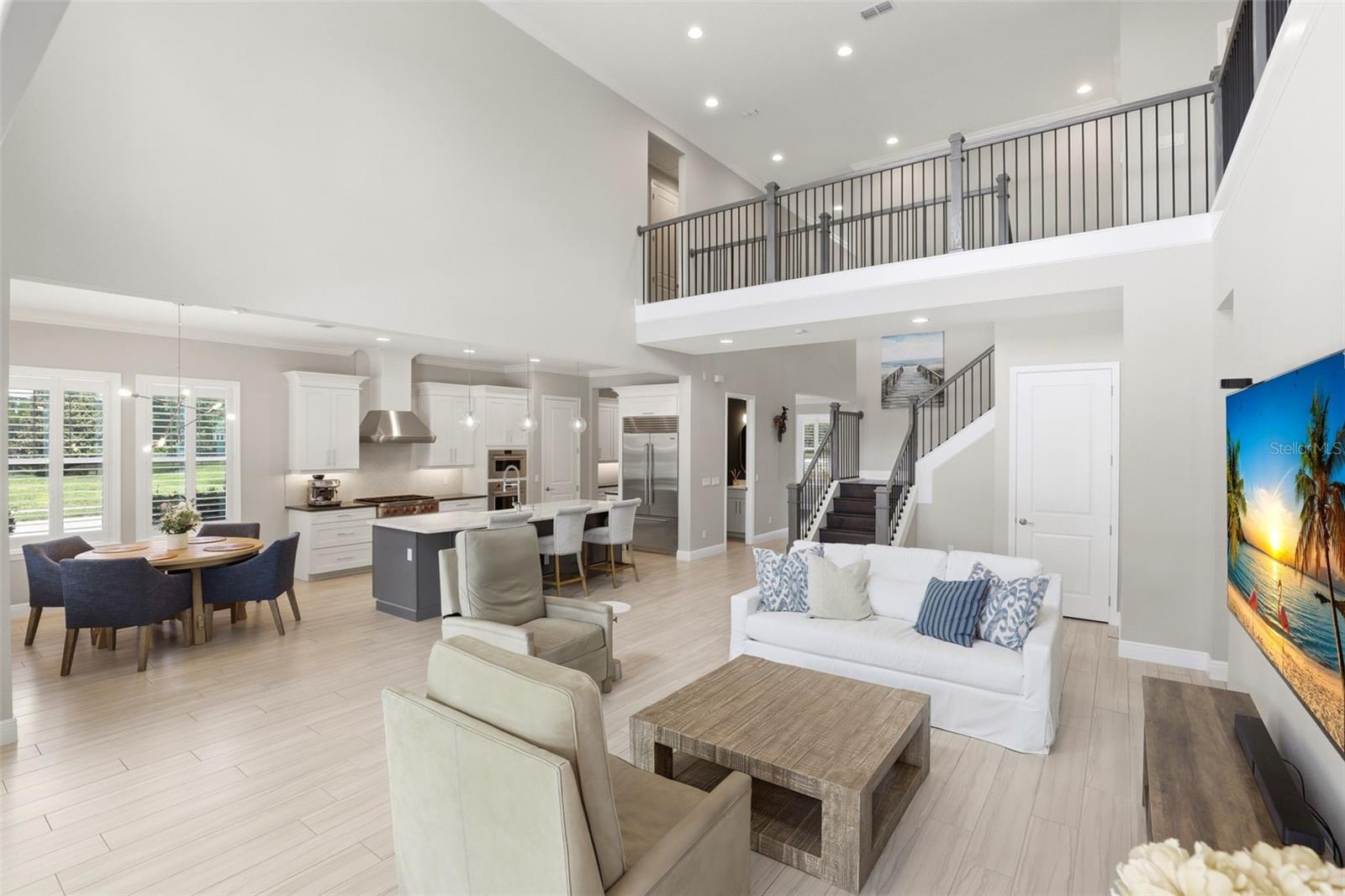 STEEPLE CHASE - Residential