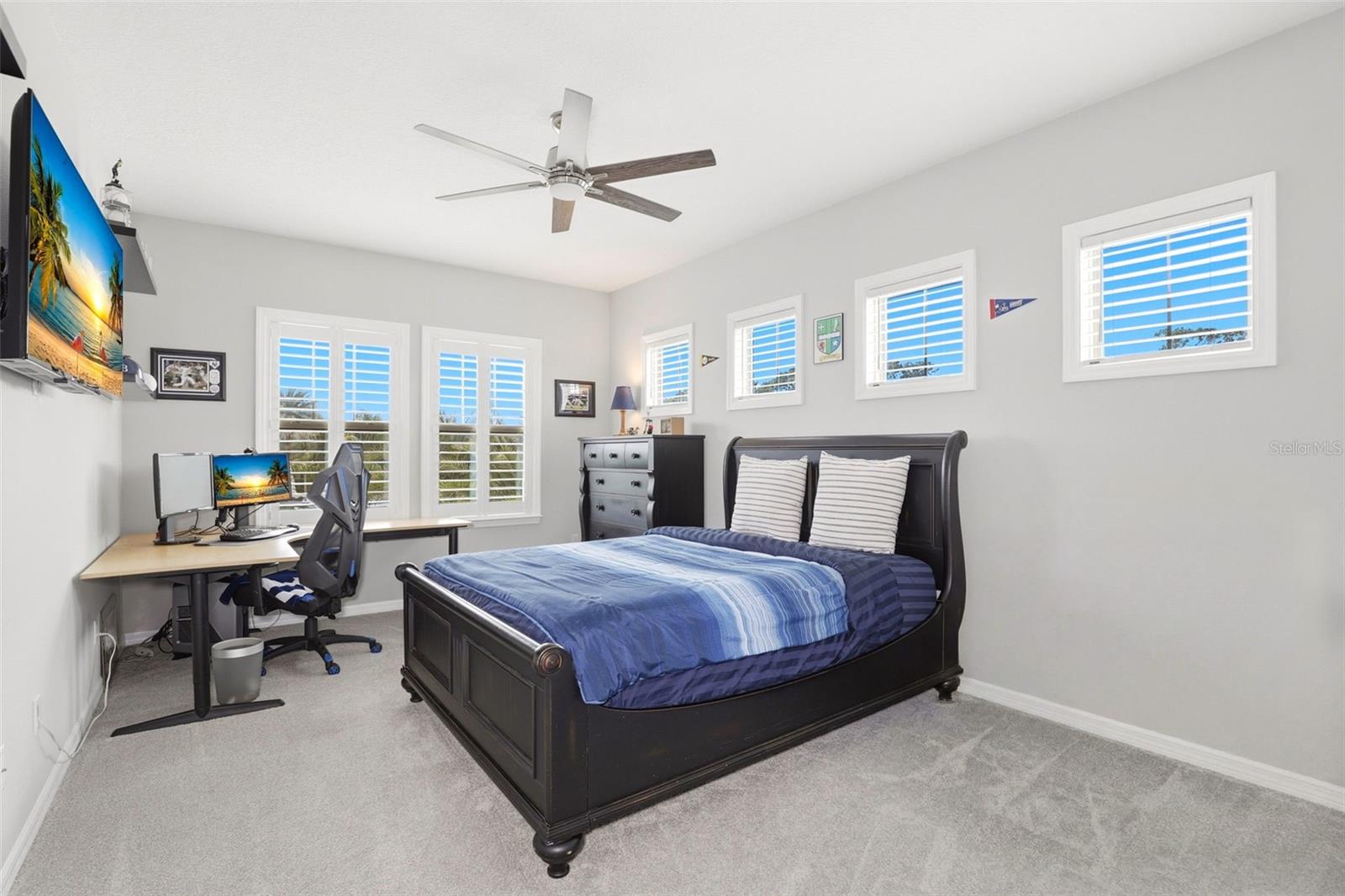 STEEPLE CHASE - Residential