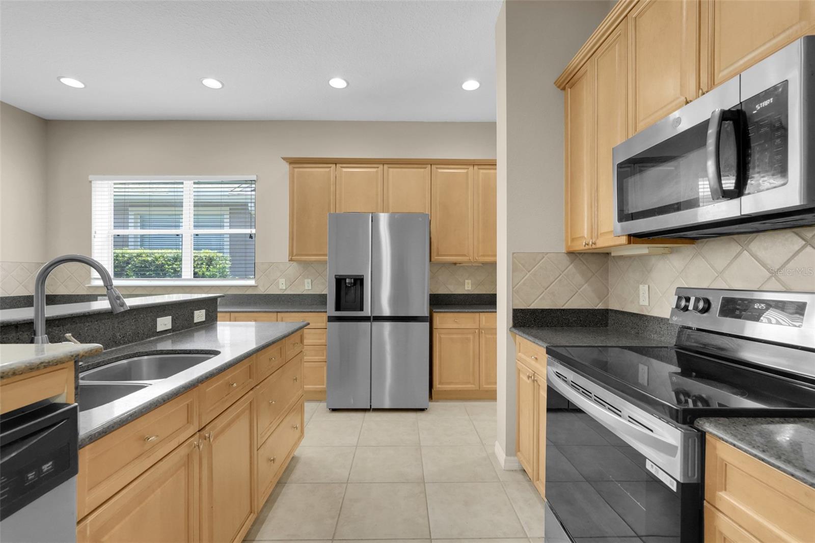 LAKES/WINDERMERE PH 02A - Residential