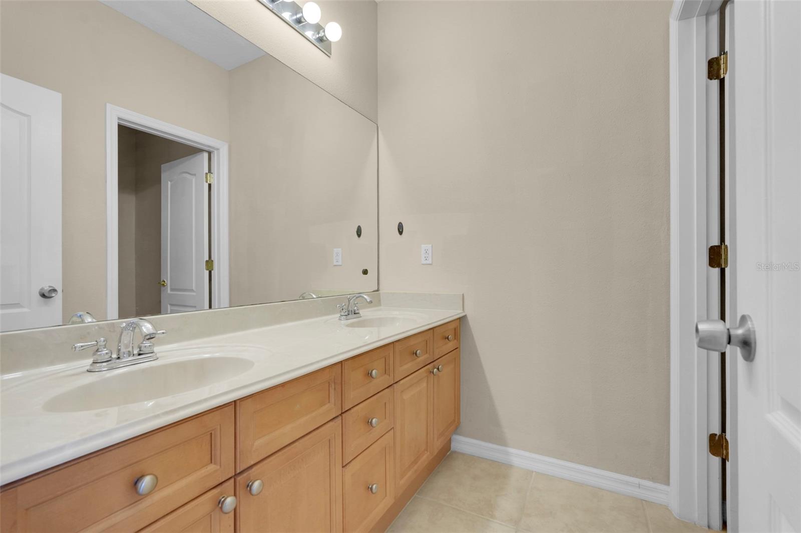 LAKES/WINDERMERE PH 02A - Residential