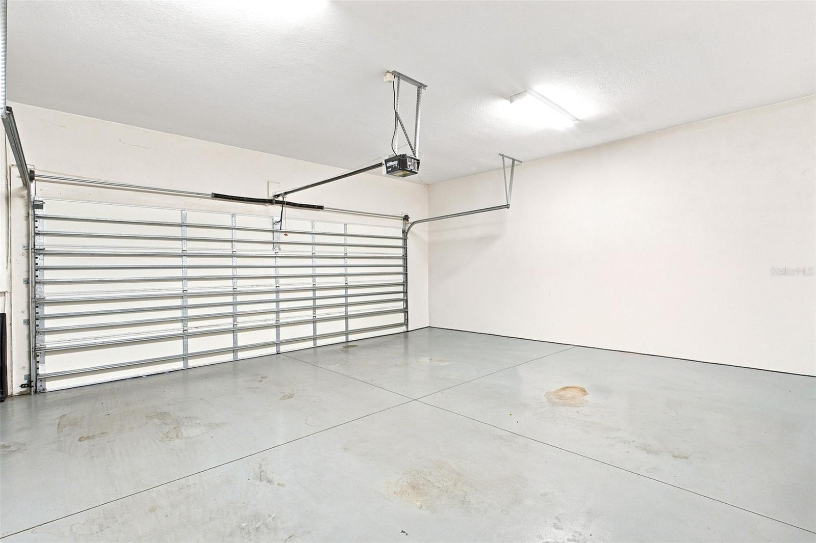 MIRBELLA TWNHMS - Residential