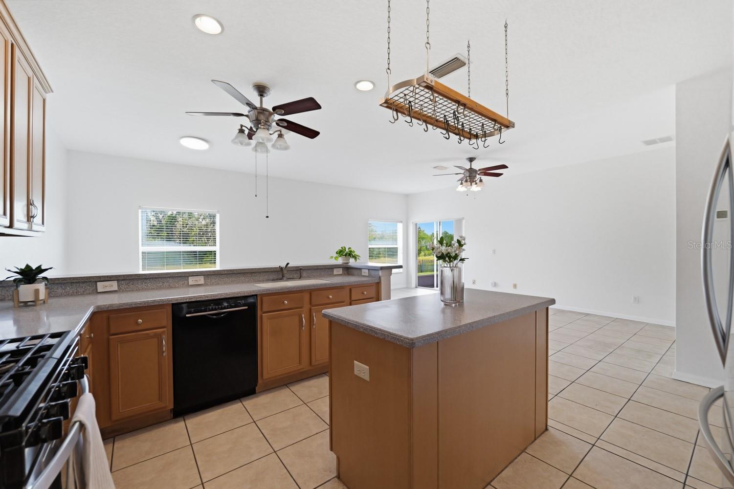 FISHHAWK RANCH PH 2 PRCL - Residential