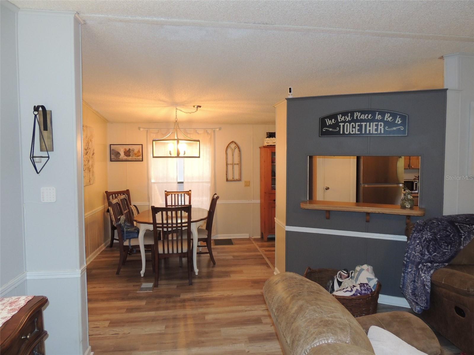 RALEIGH OAKS - Residential