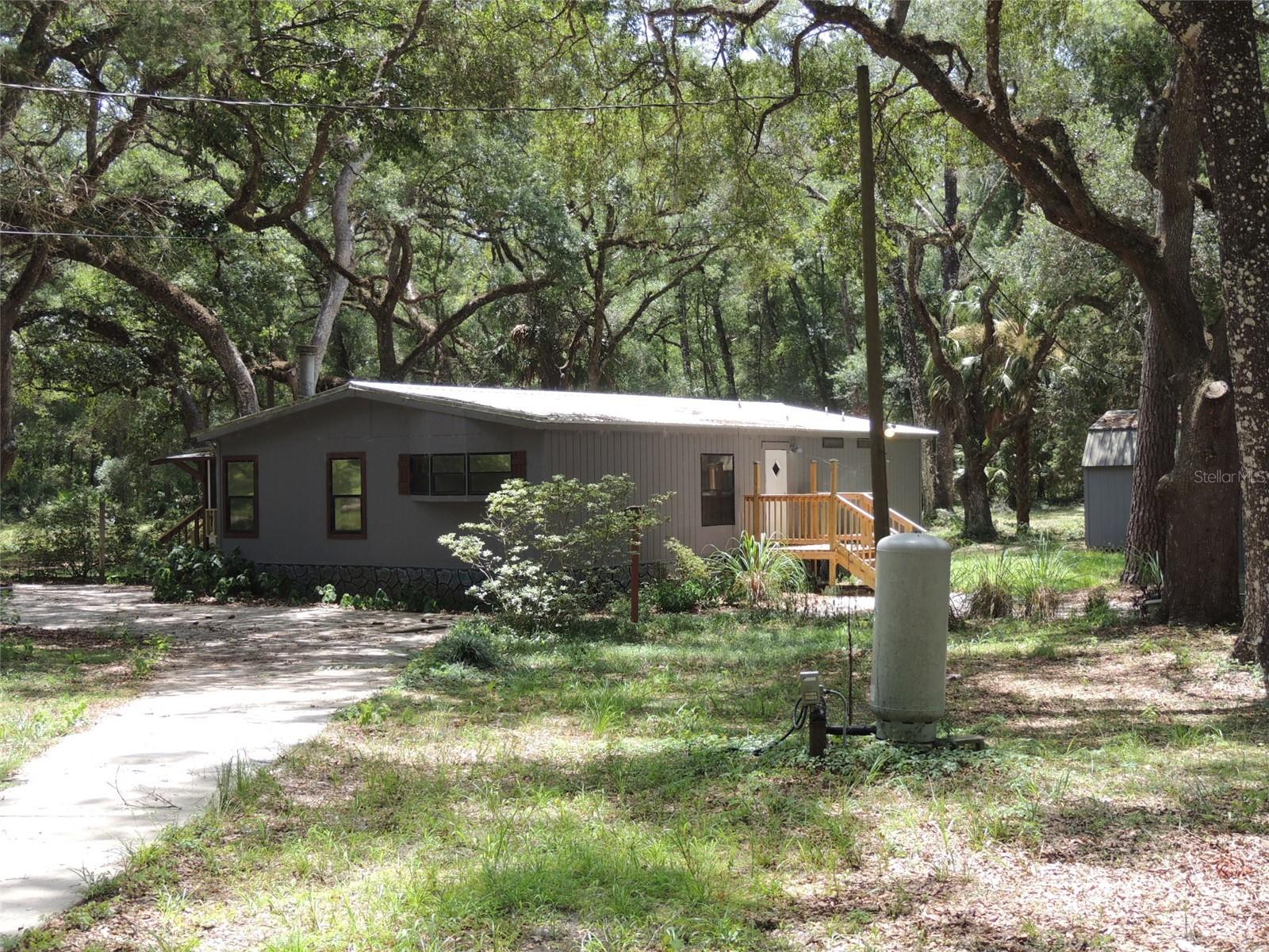 RALEIGH OAKS - Residential
