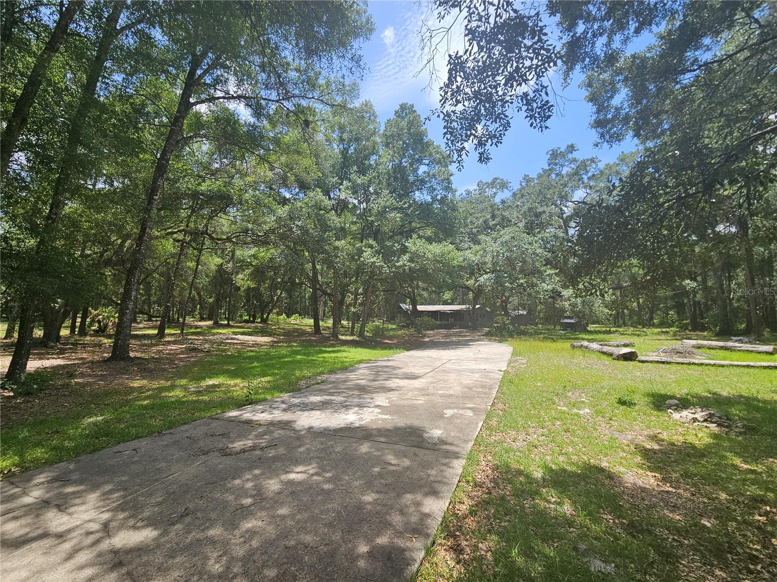 RALEIGH OAKS - Residential