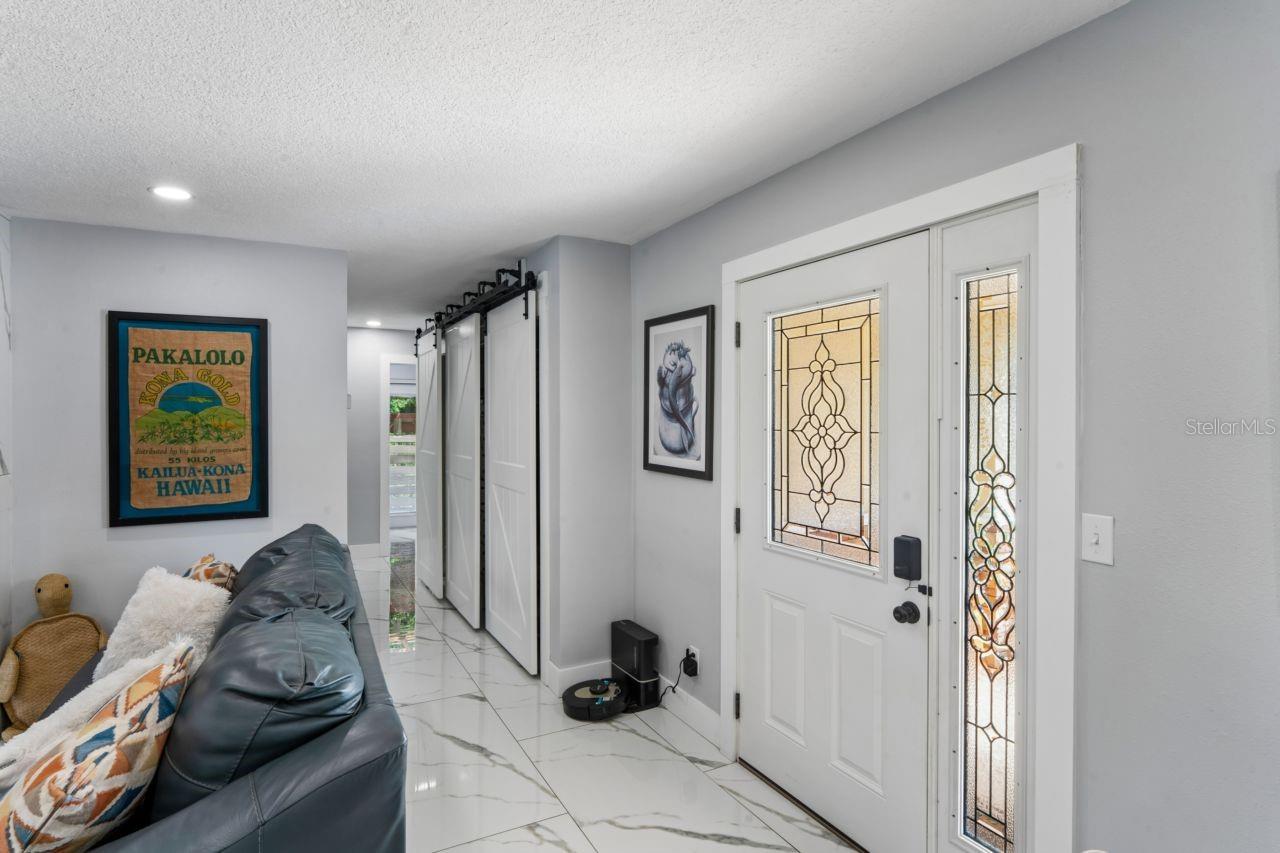 TROPIC SHORES - Residential