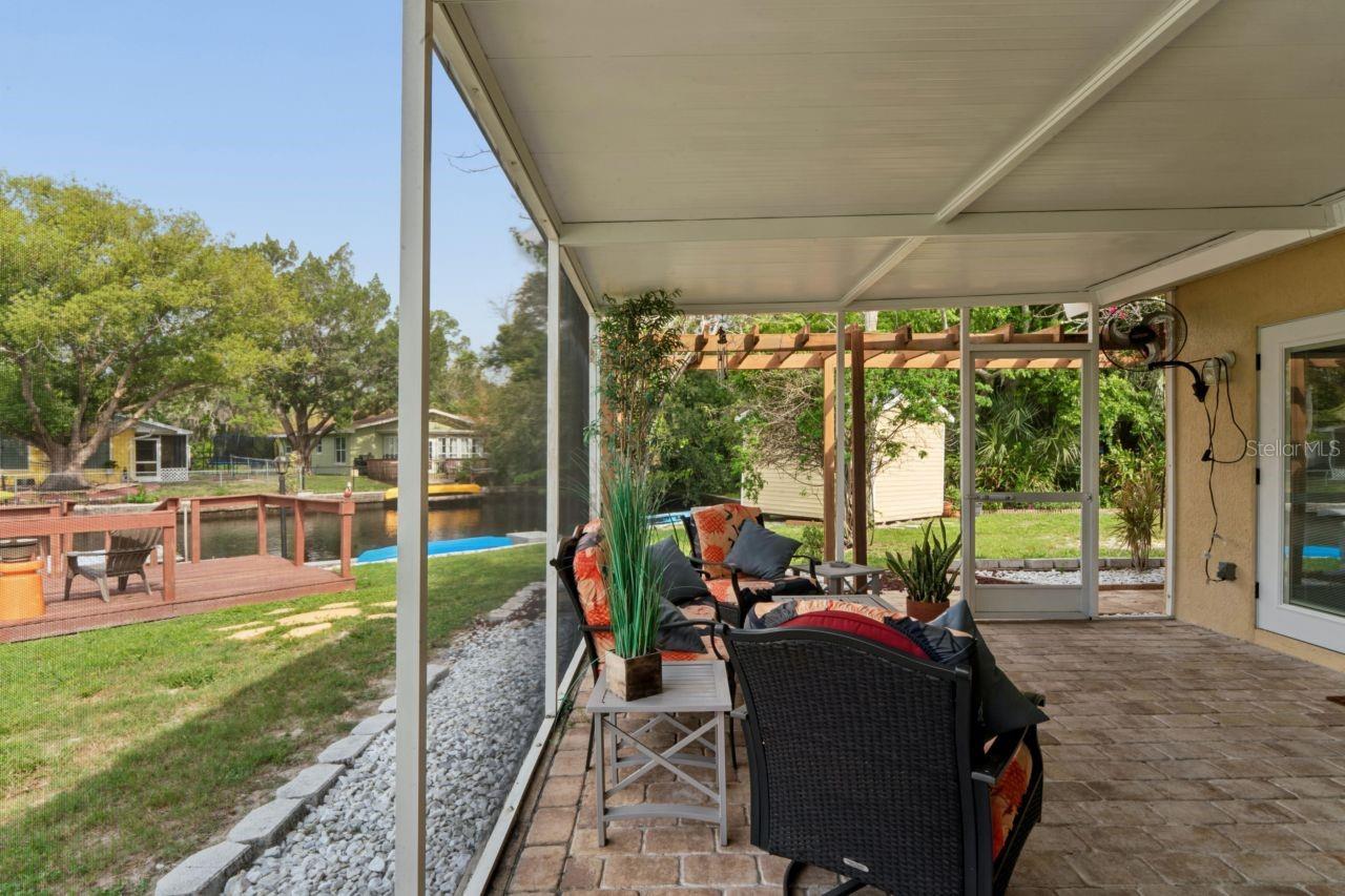 TROPIC SHORES - Residential