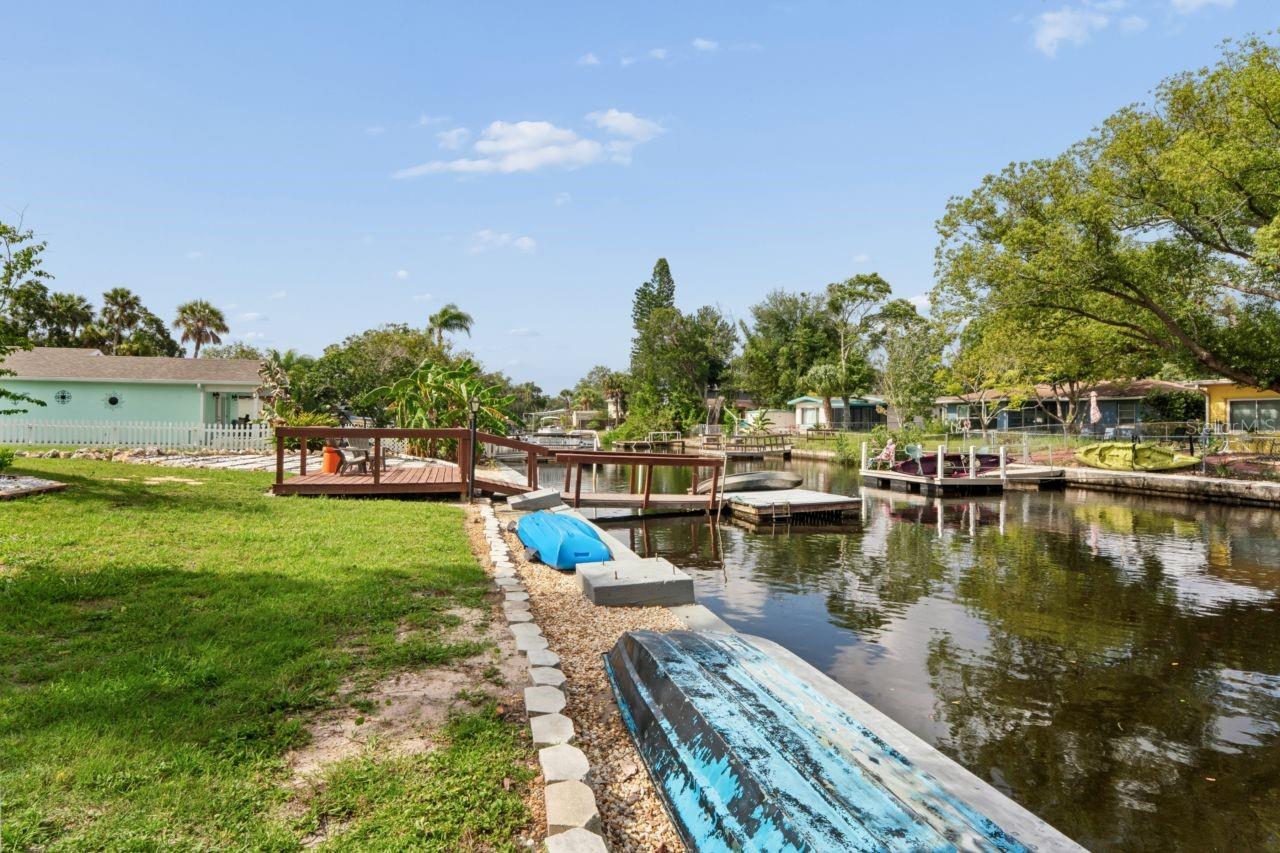 TROPIC SHORES - Residential