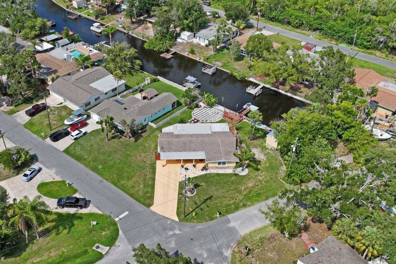 TROPIC SHORES - Residential