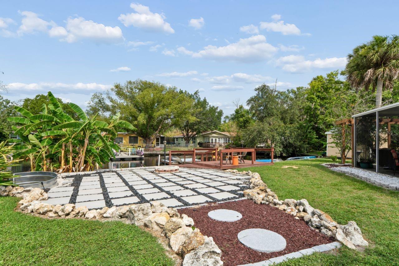 TROPIC SHORES - Residential
