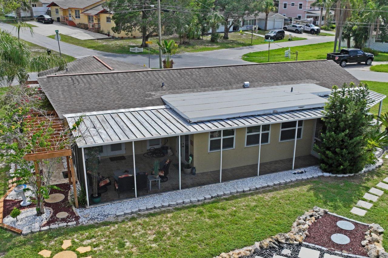 TROPIC SHORES - Residential
