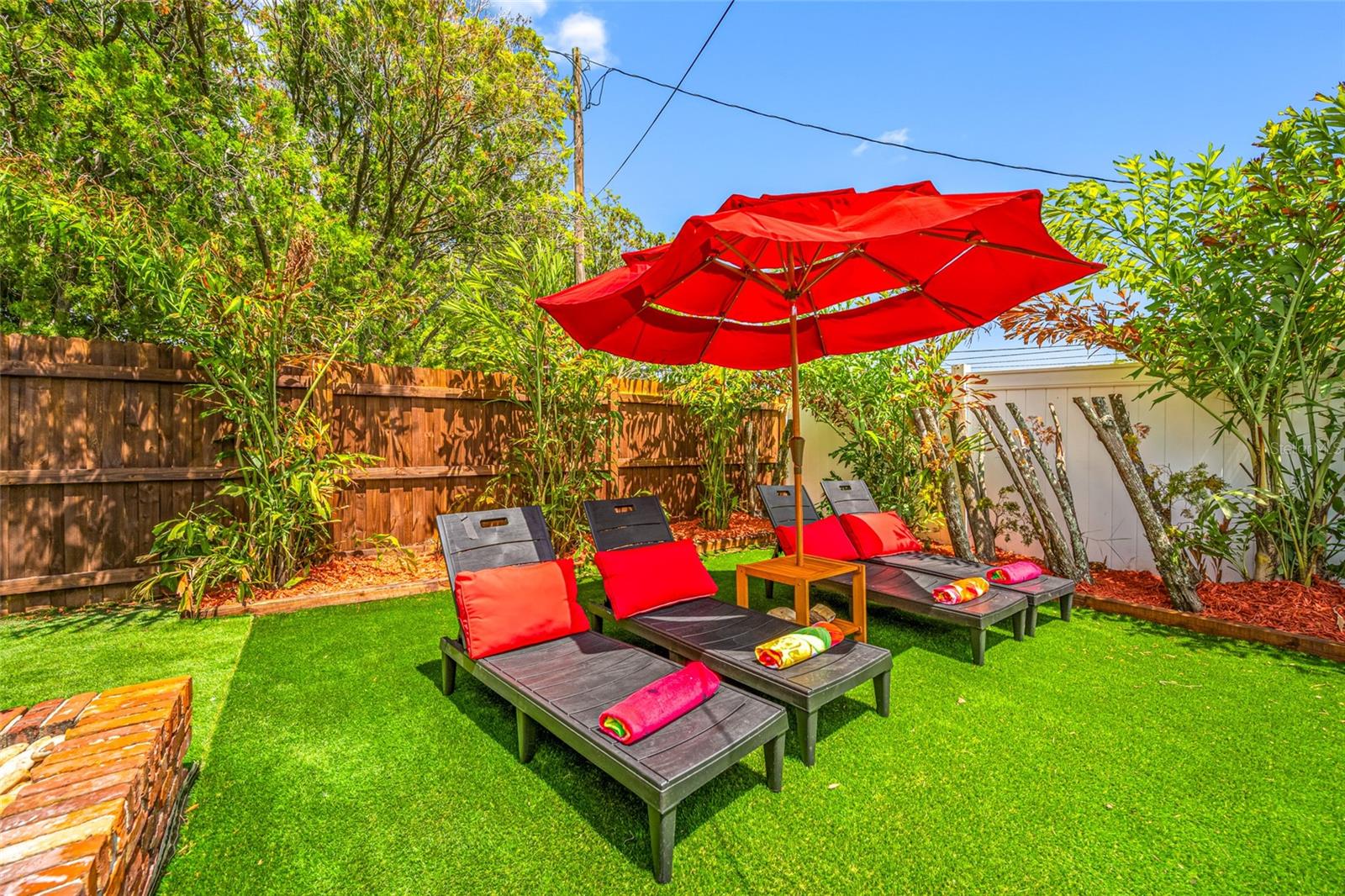 HAMPSHIRE ACRES - Residential