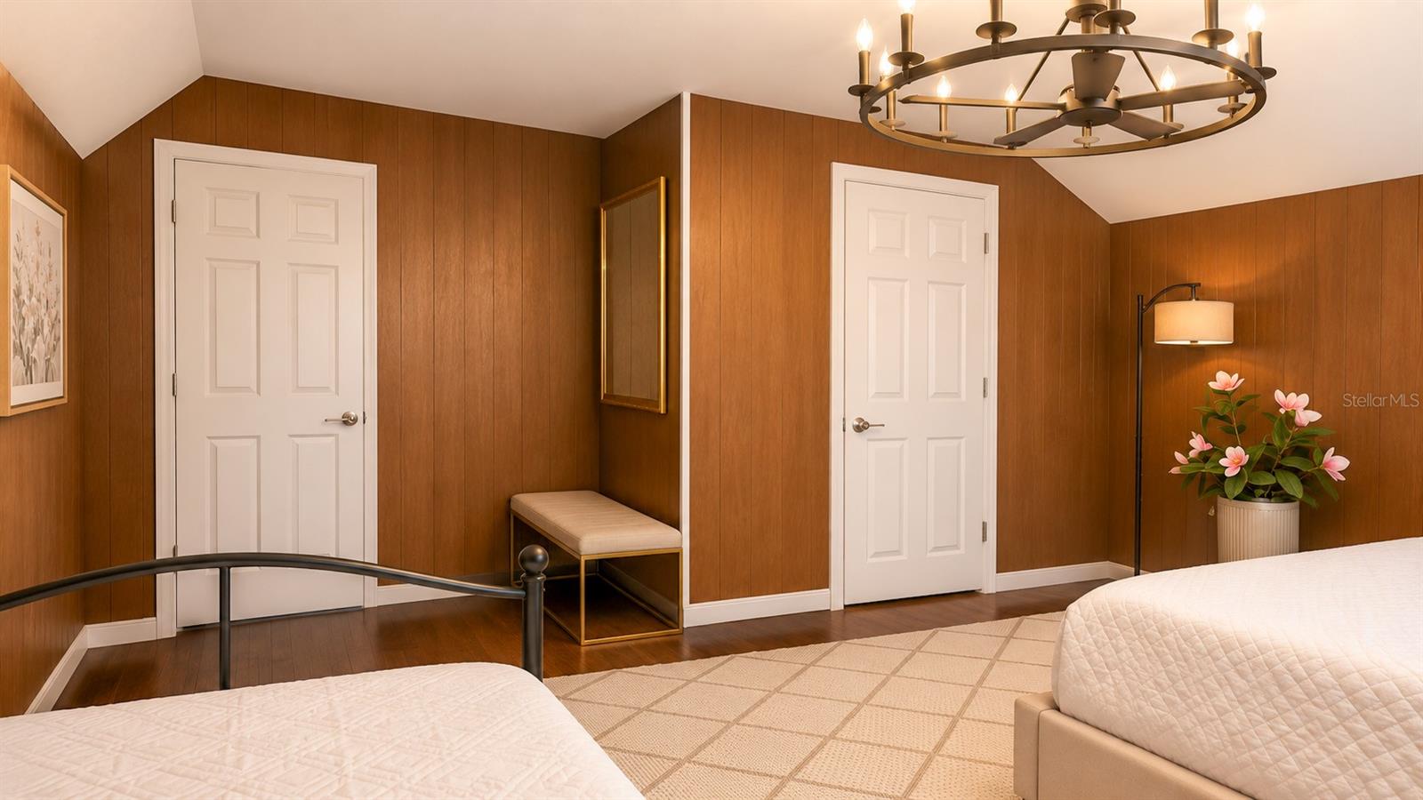 HAMPSHIRE ACRES - Residential