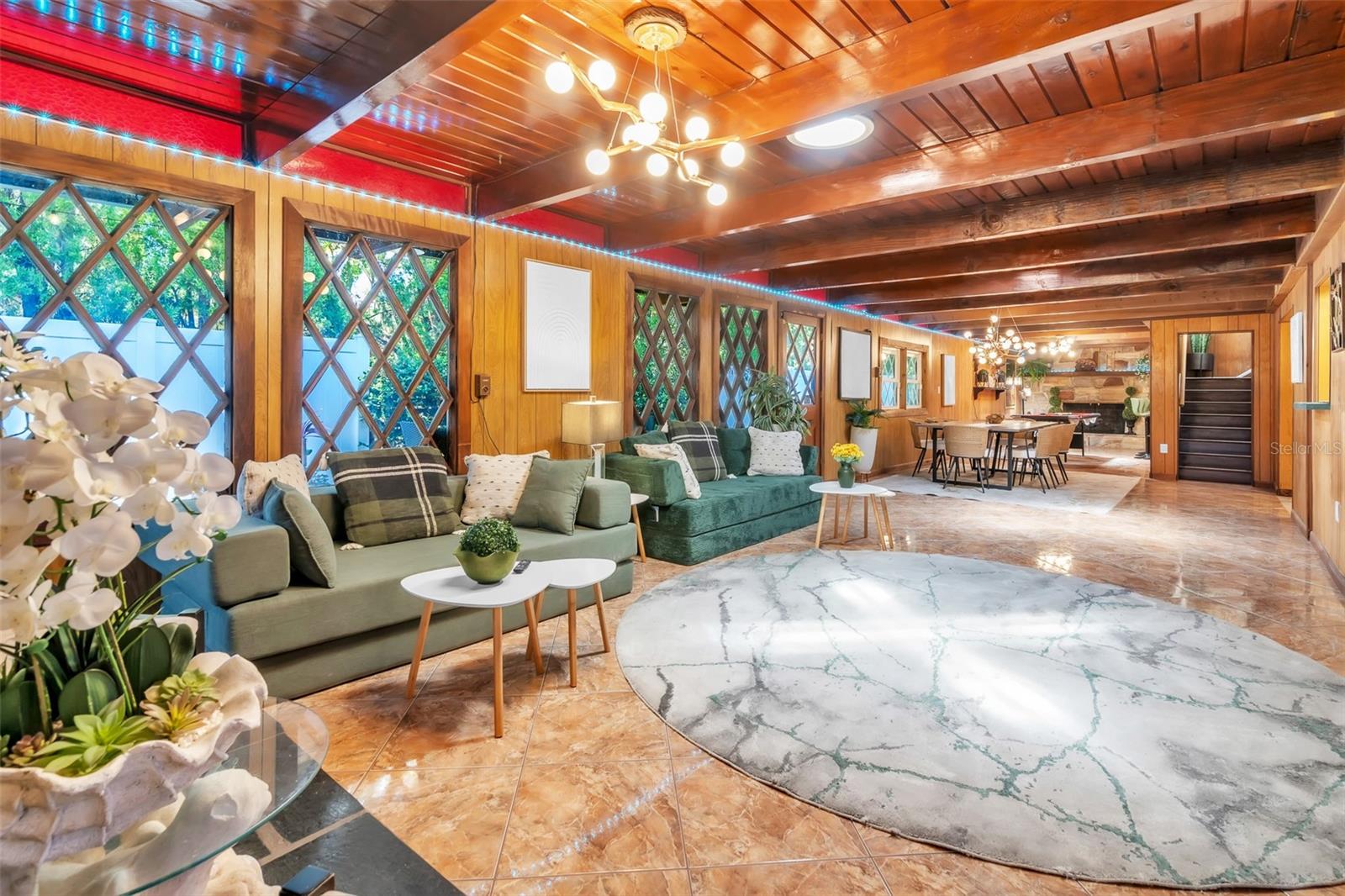 HAMPSHIRE ACRES - Residential