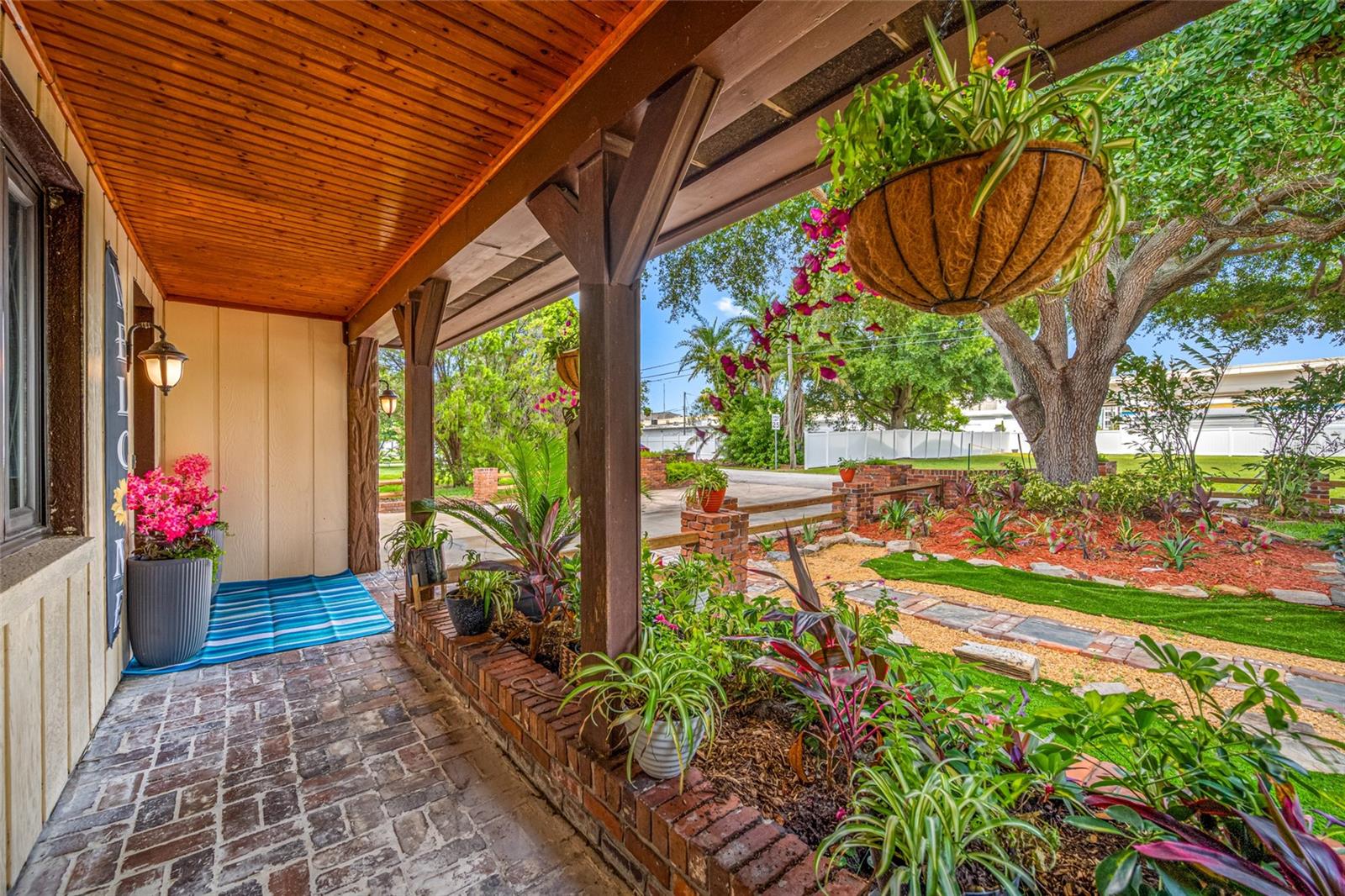HAMPSHIRE ACRES - Residential