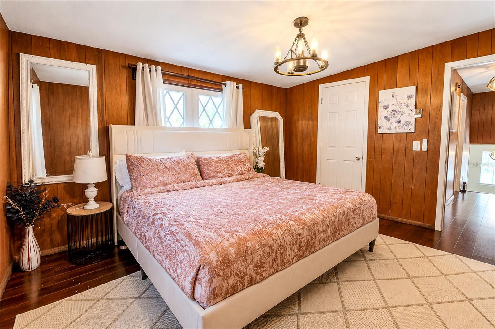 HAMPSHIRE ACRES - Residential