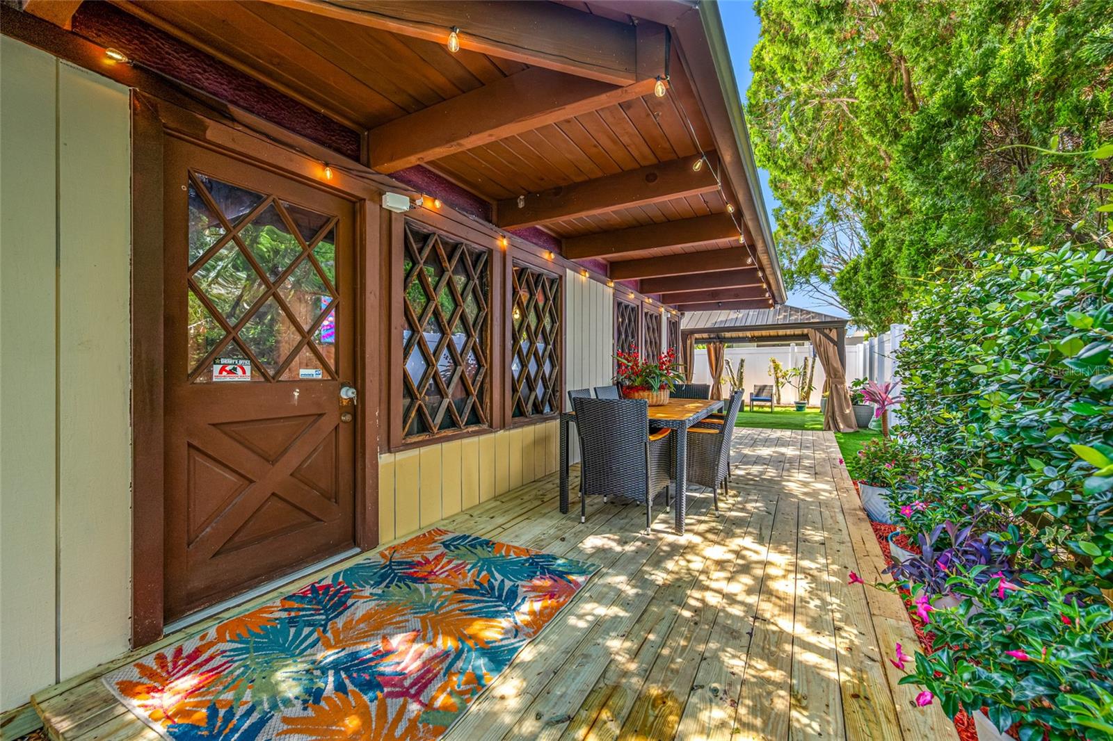 HAMPSHIRE ACRES - Residential