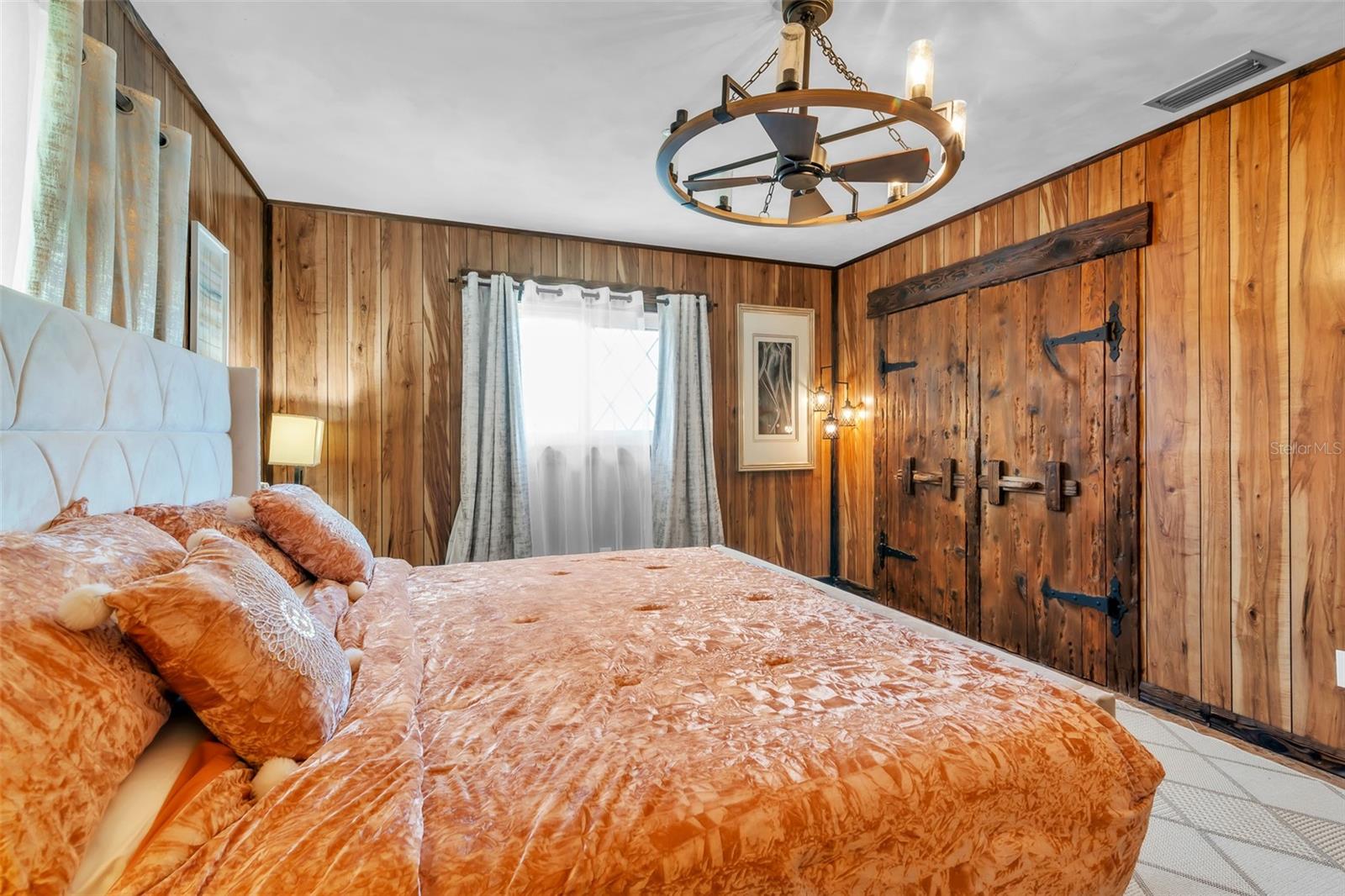 HAMPSHIRE ACRES - Residential
