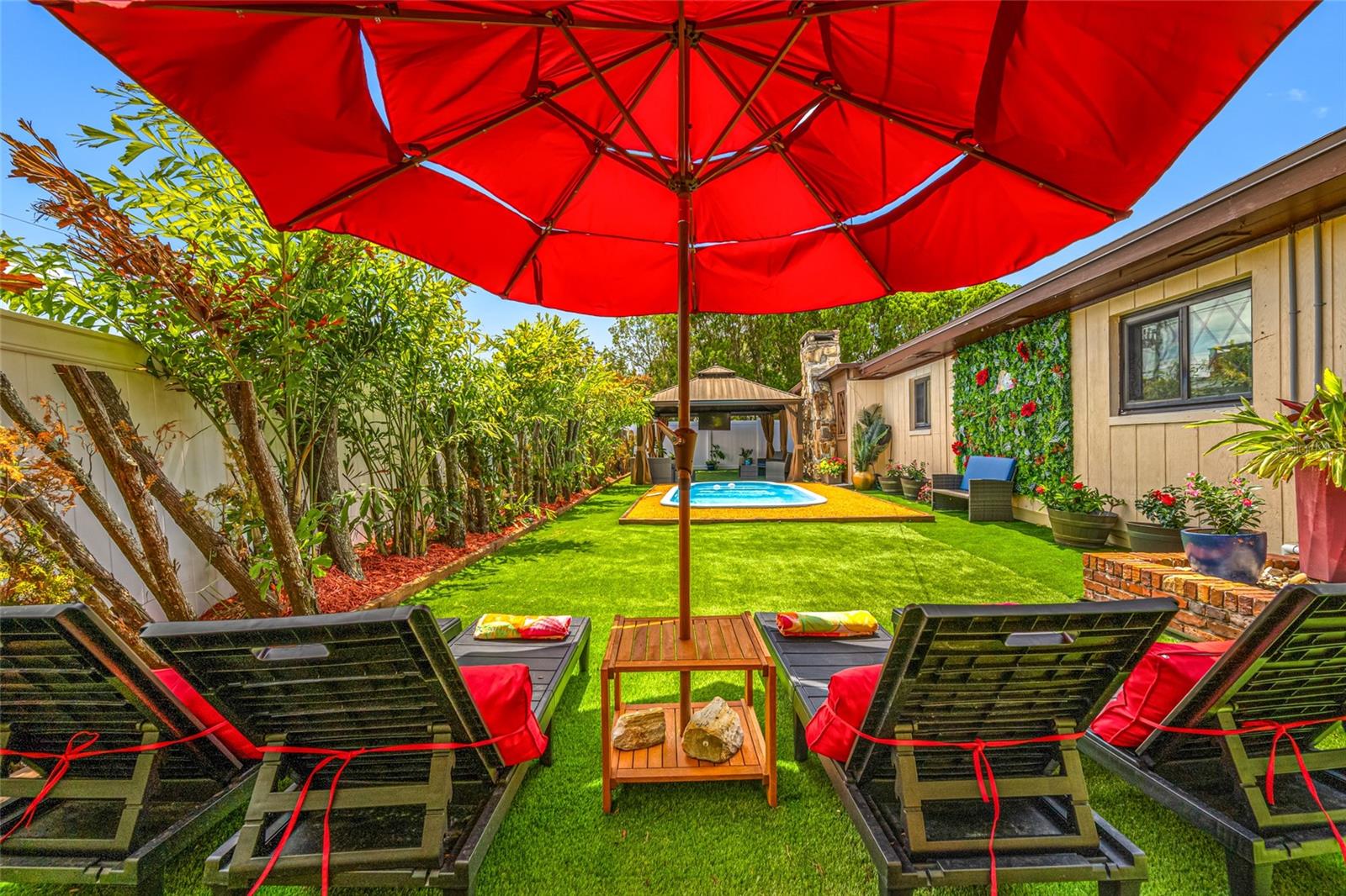 HAMPSHIRE ACRES - Residential