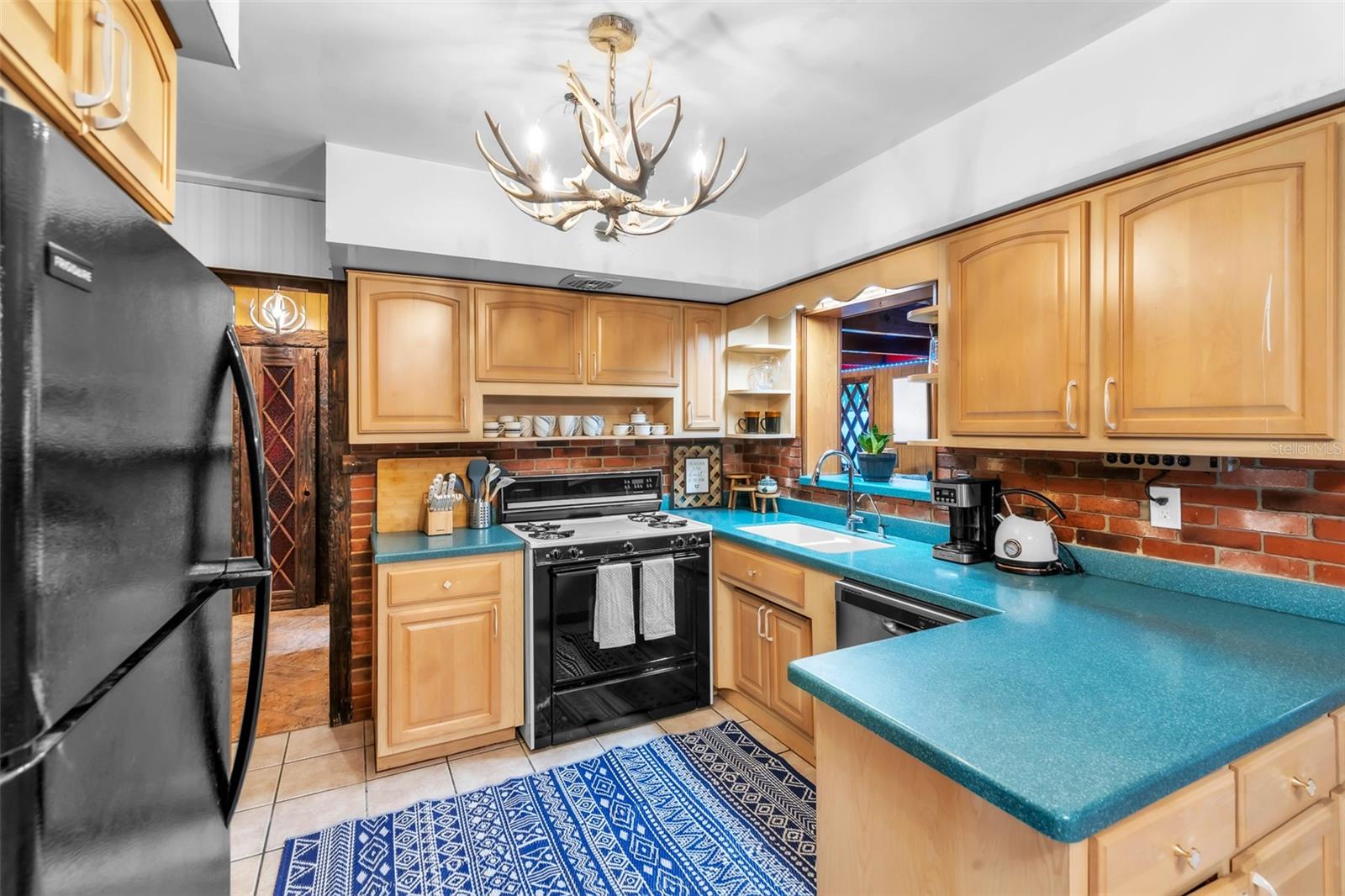 HAMPSHIRE ACRES - Residential