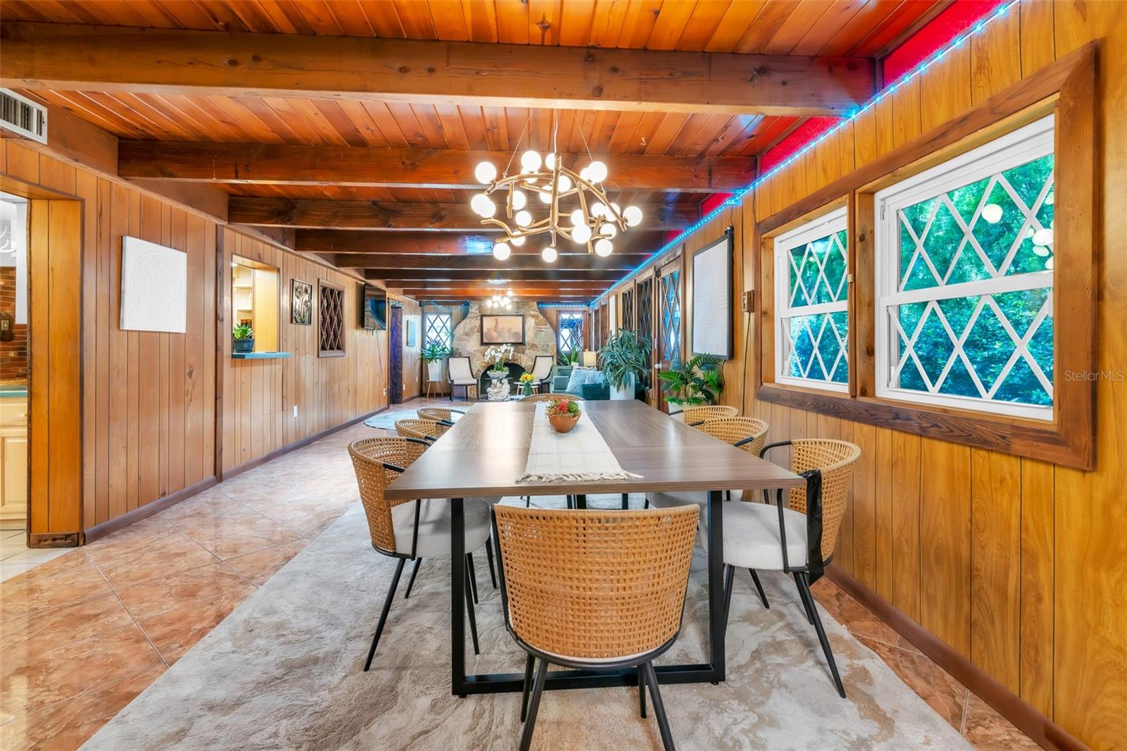 HAMPSHIRE ACRES - Residential
