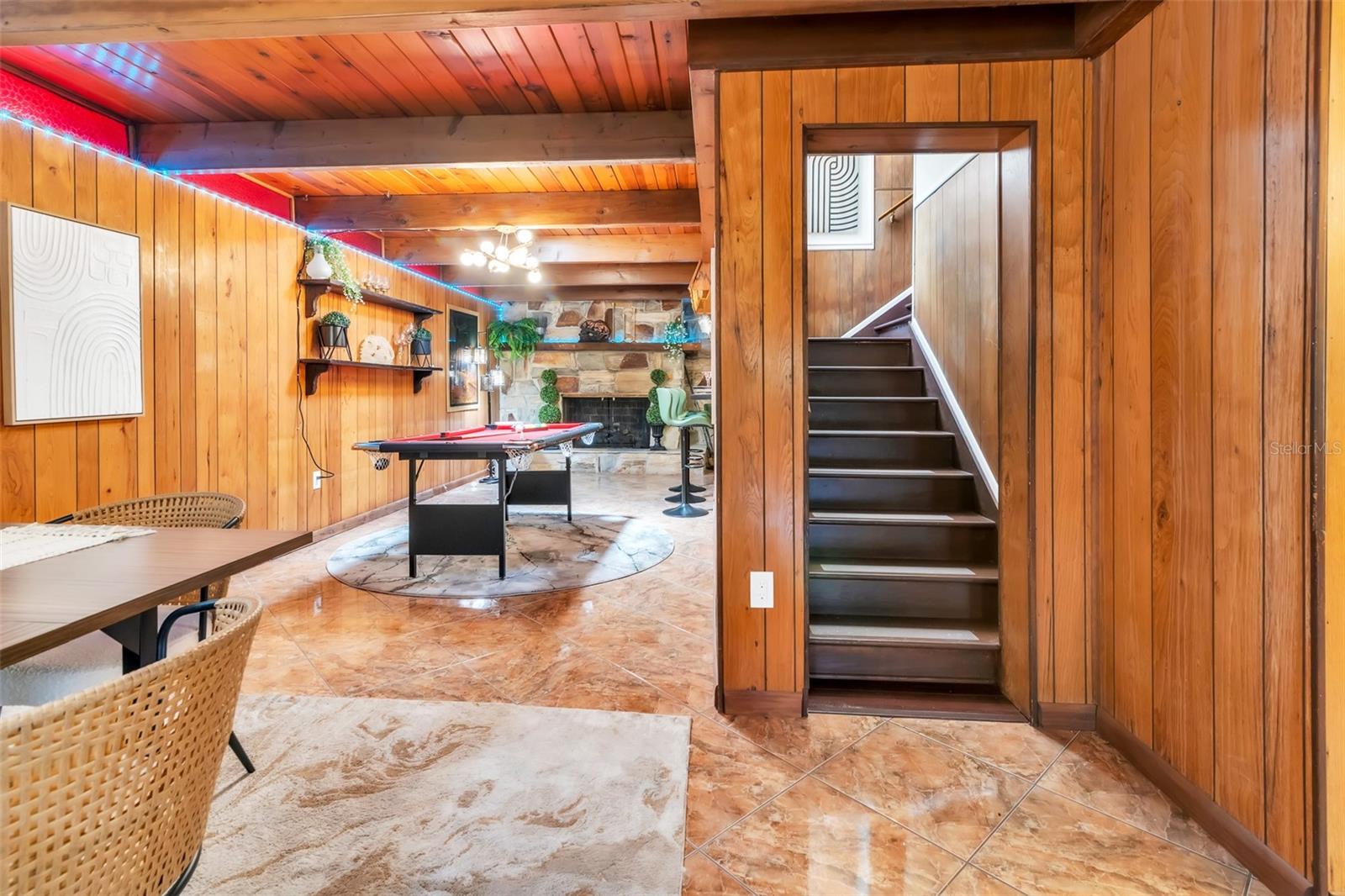 HAMPSHIRE ACRES - Residential