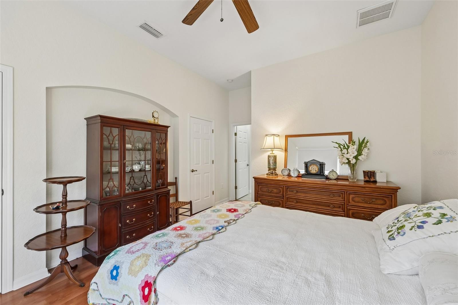 MAPLEWOOD CONDO - Residential