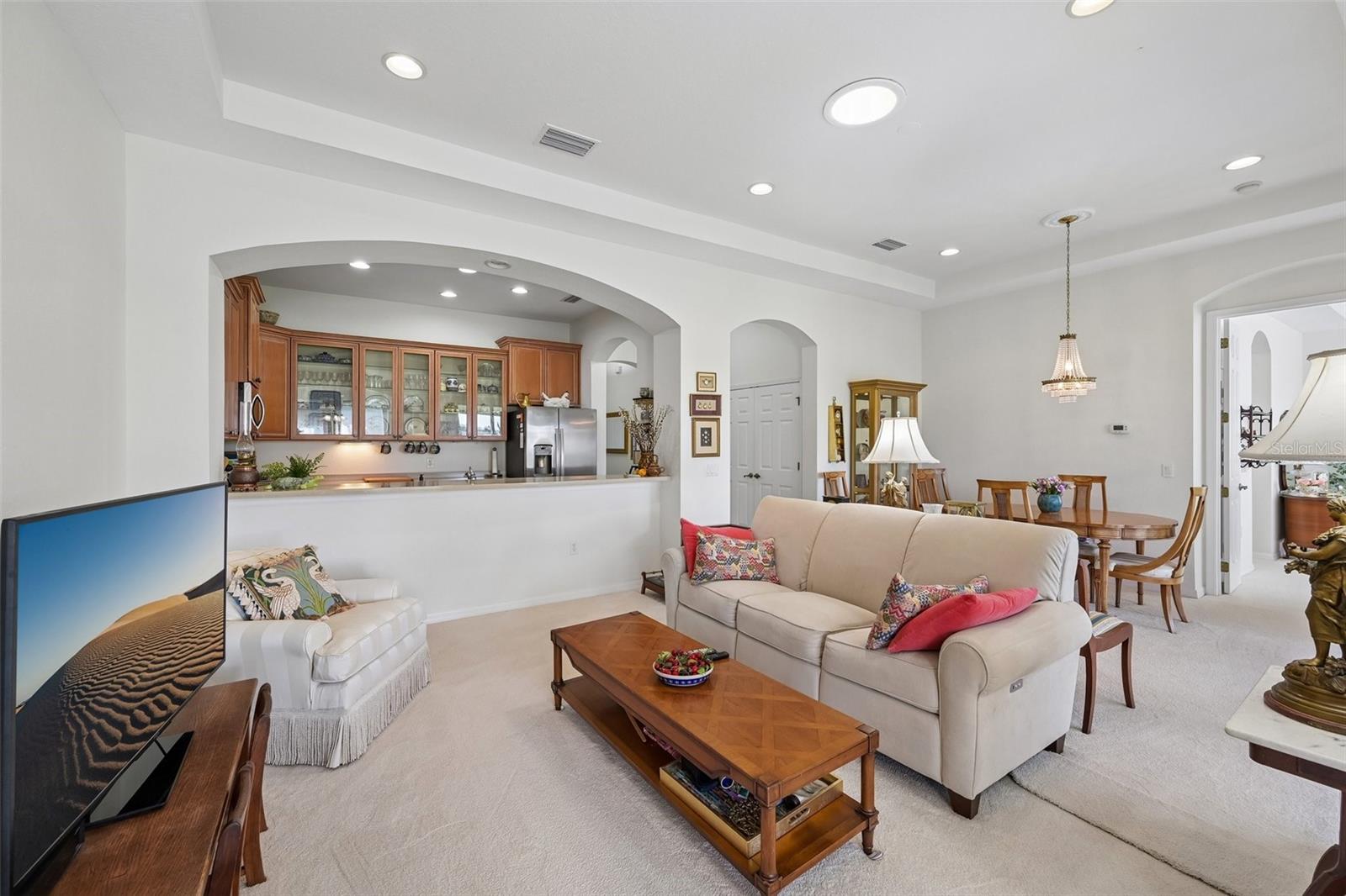 MAPLEWOOD CONDO - Residential