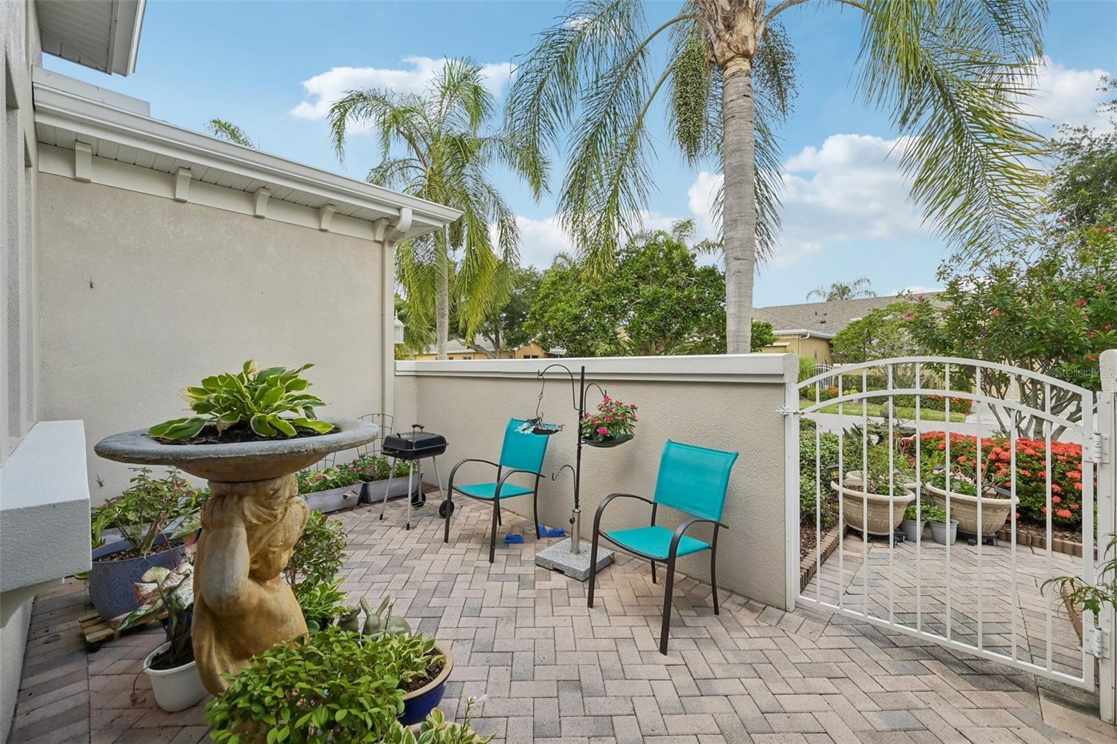 MAPLEWOOD CONDO - Residential
