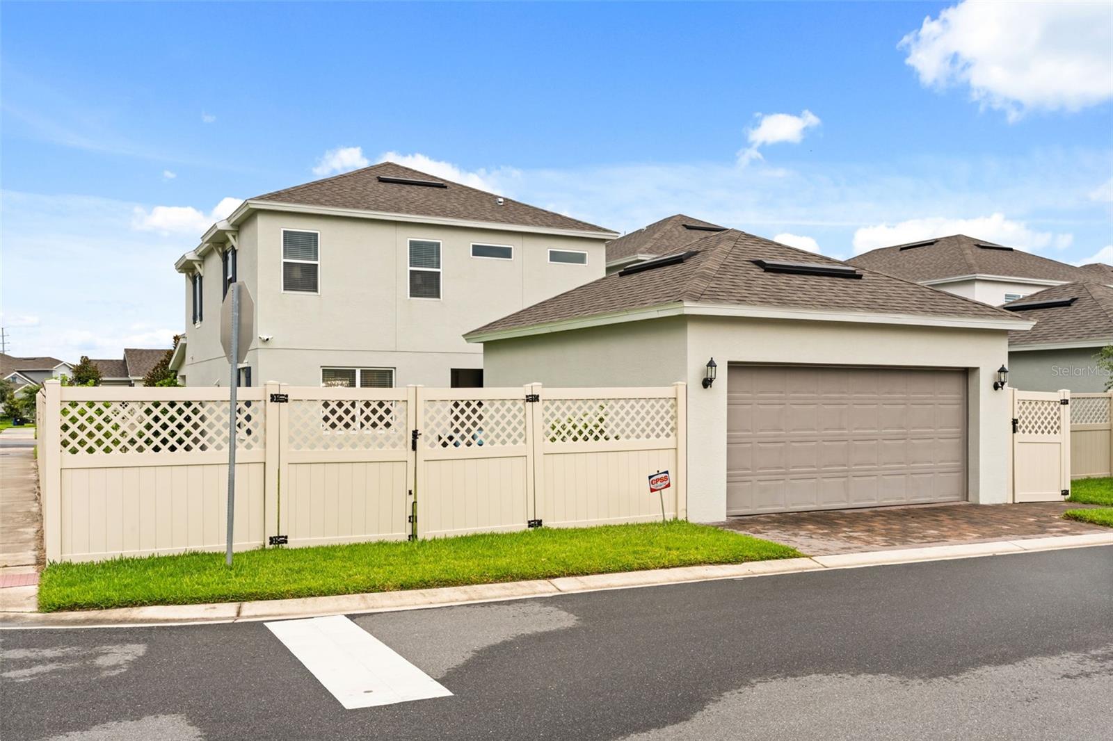 LAKESIDE AT HAMLIN - Residential
