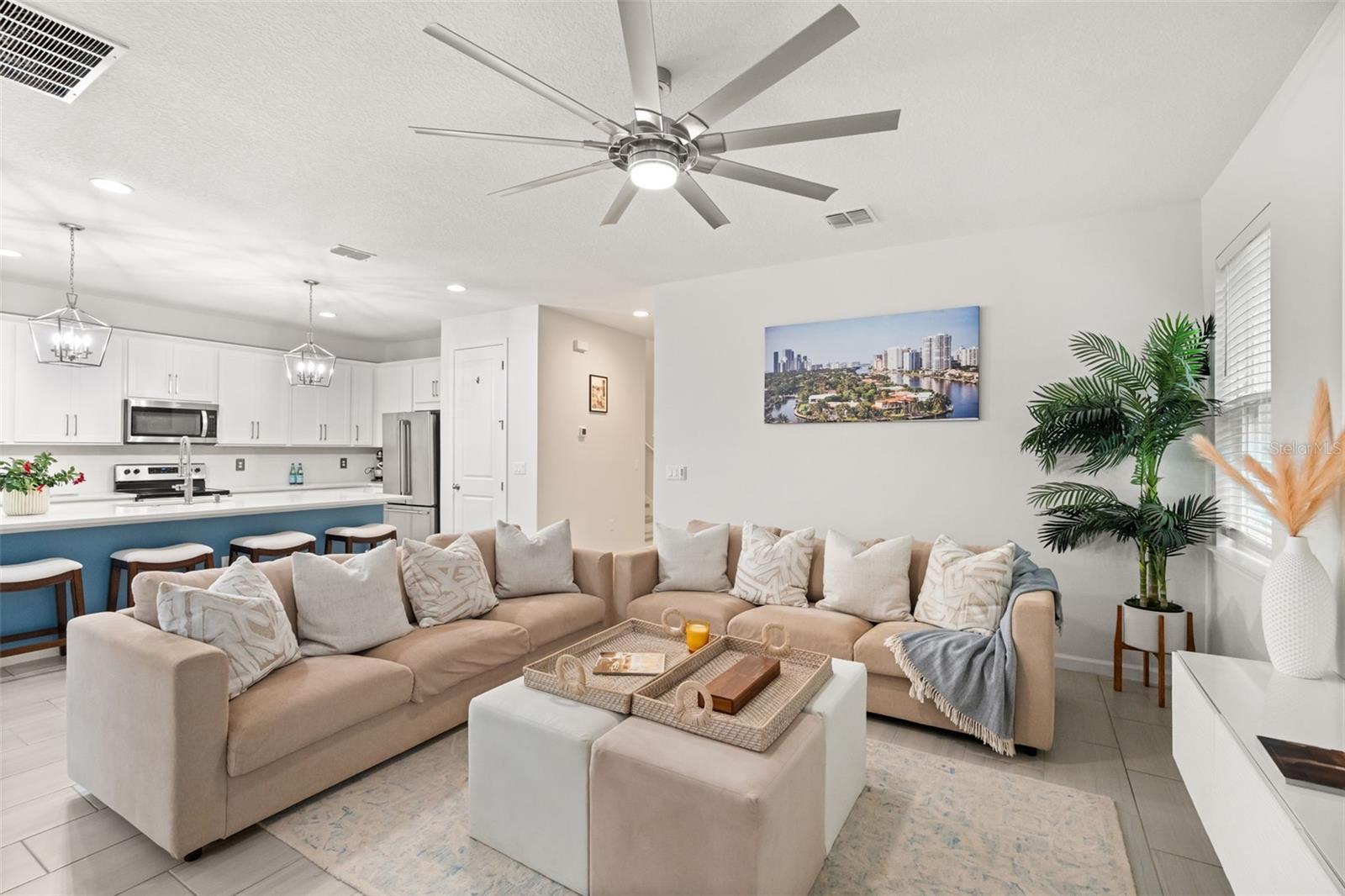 LAKESIDE AT HAMLIN - Residential