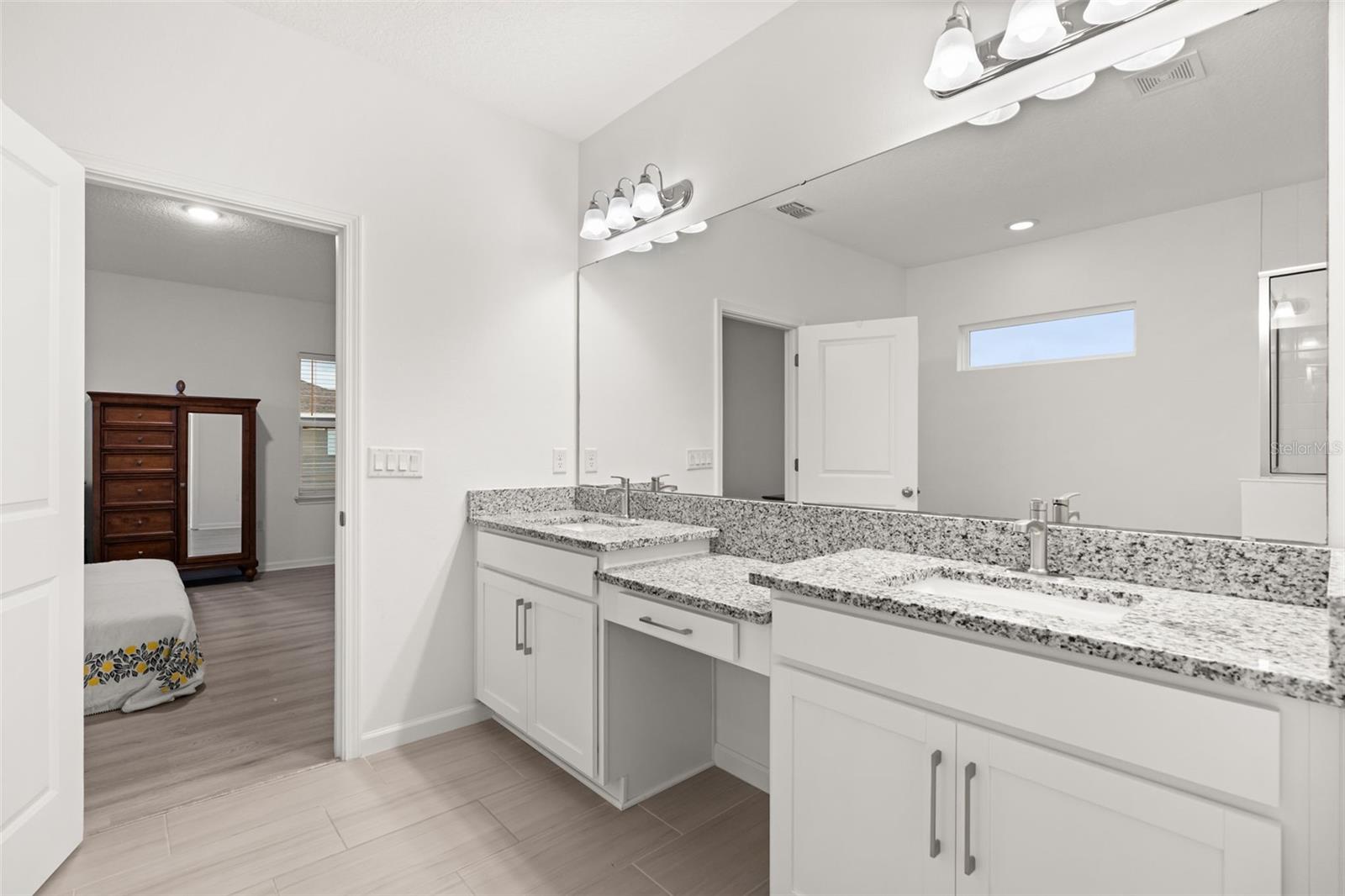 LAKESIDE AT HAMLIN - Residential