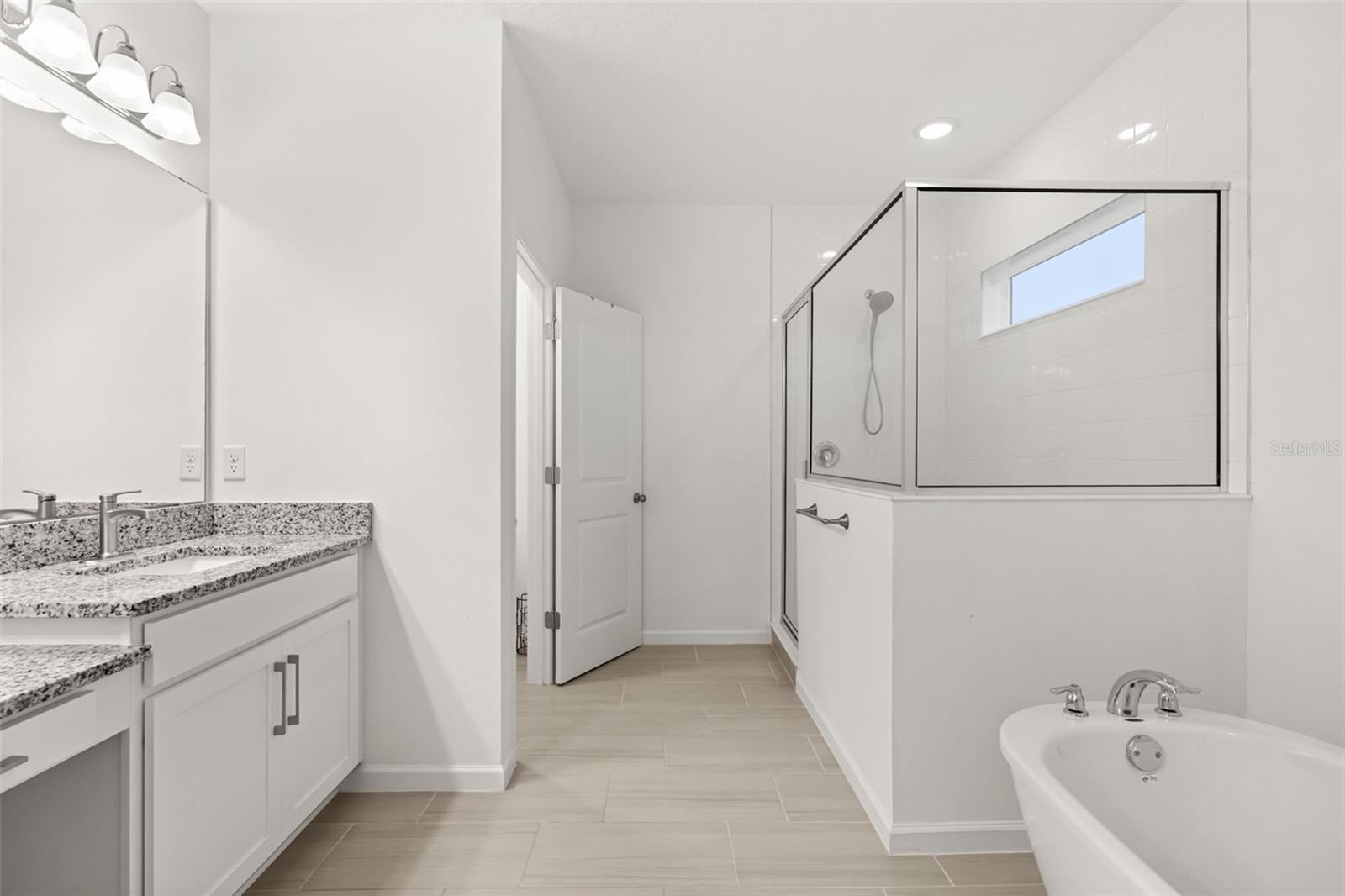 LAKESIDE AT HAMLIN - Residential