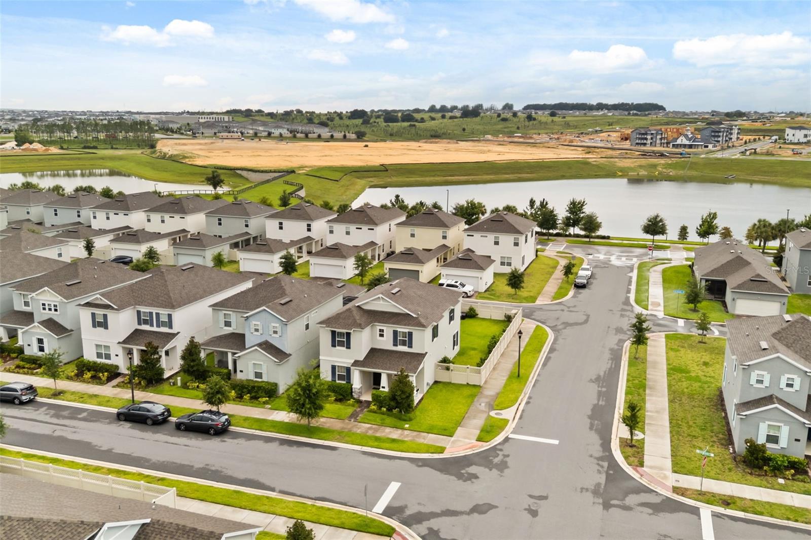 LAKESIDE AT HAMLIN - Residential