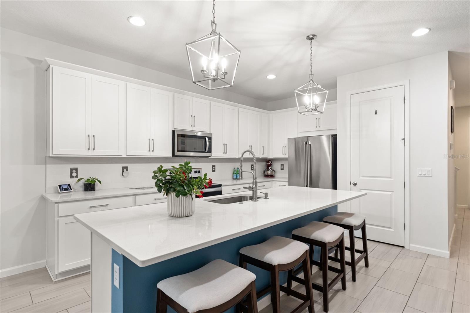 LAKESIDE AT HAMLIN - Residential