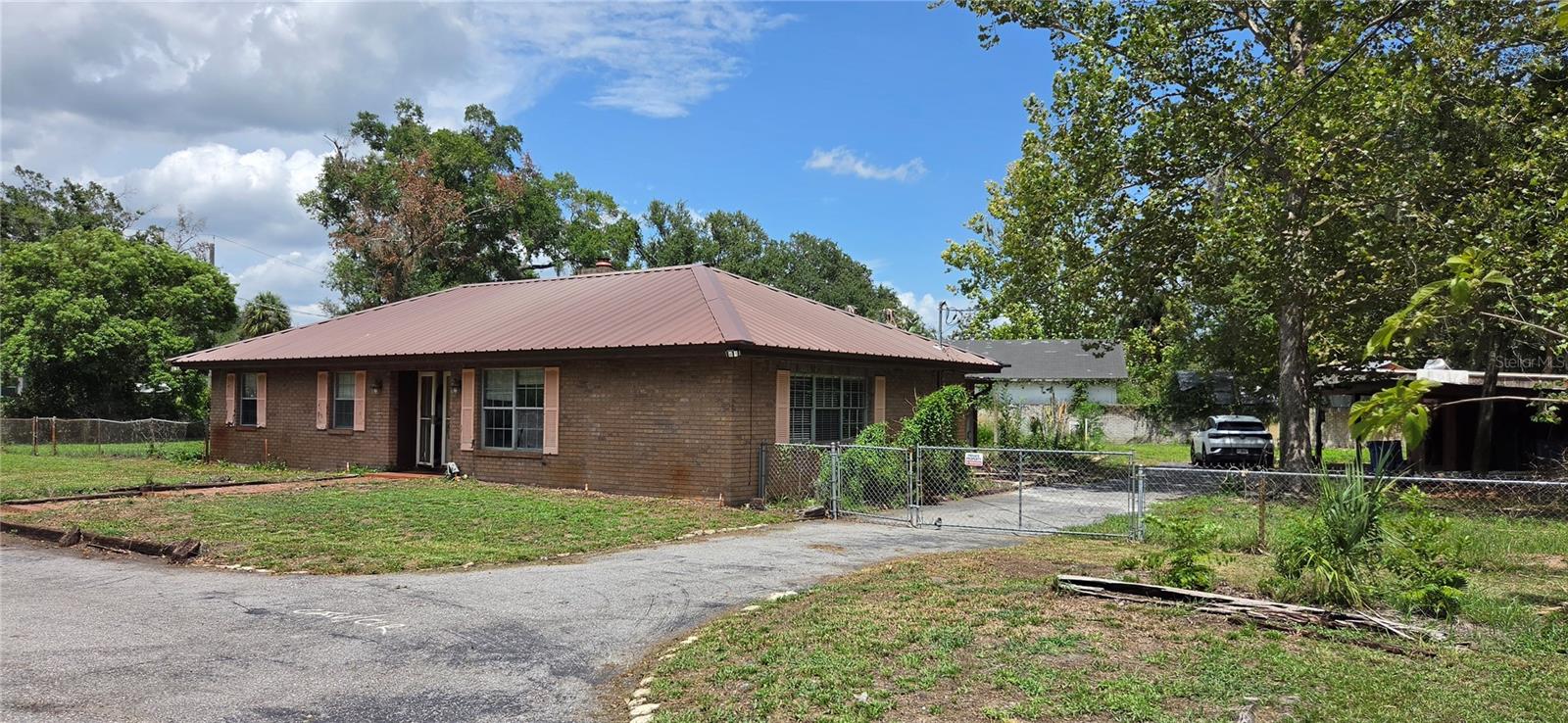 UNPLATTED - Residential