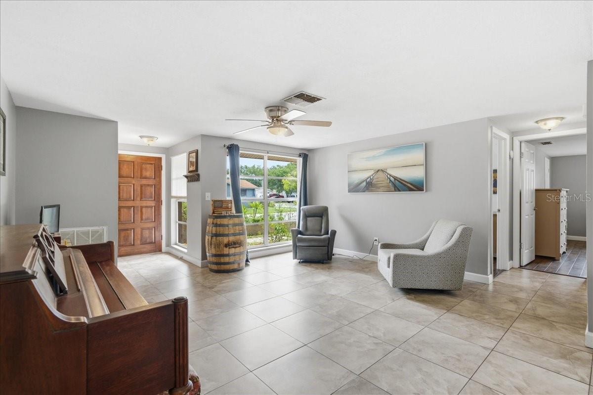 EMBASSY HILLS - Residential