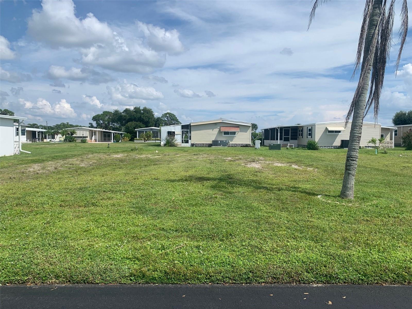 LA CASA MHP CO-OP - Land