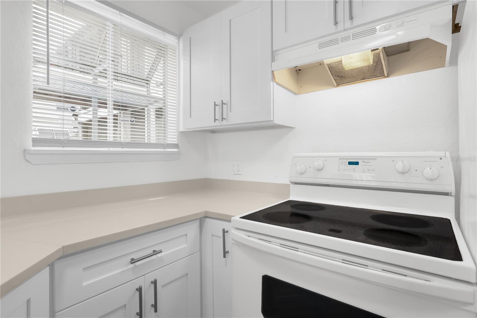PLAZA/MILLENIUM - Residential Lease