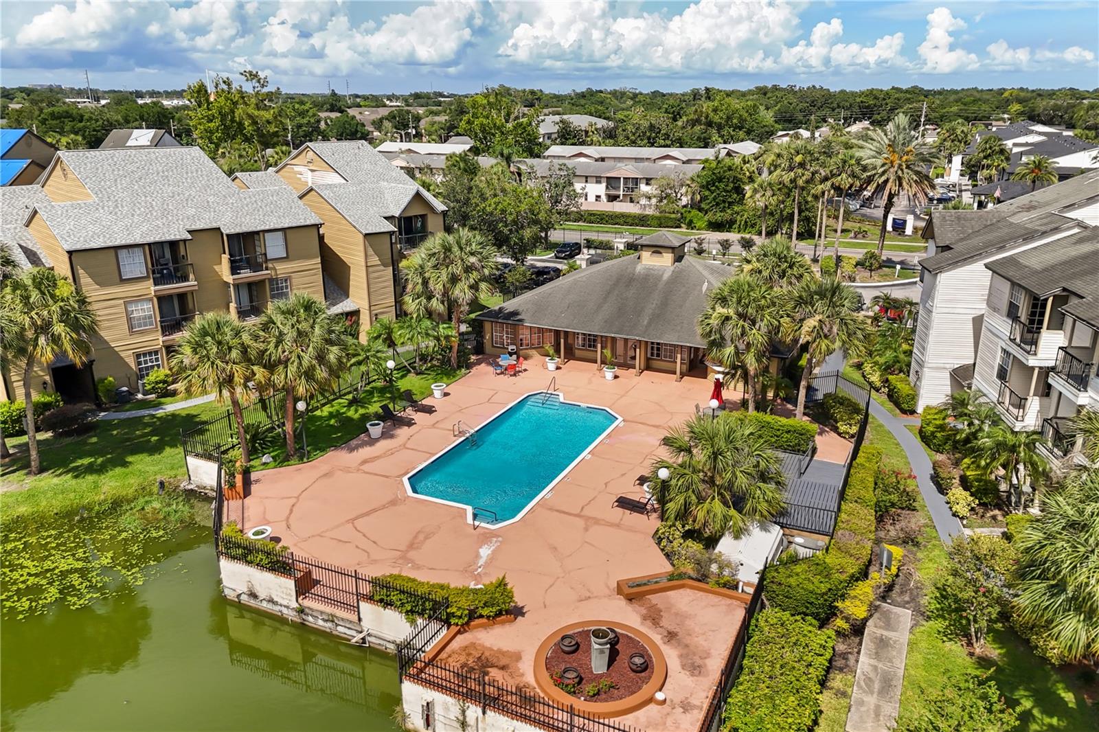PLAZA/MILLENIUM - Residential Lease