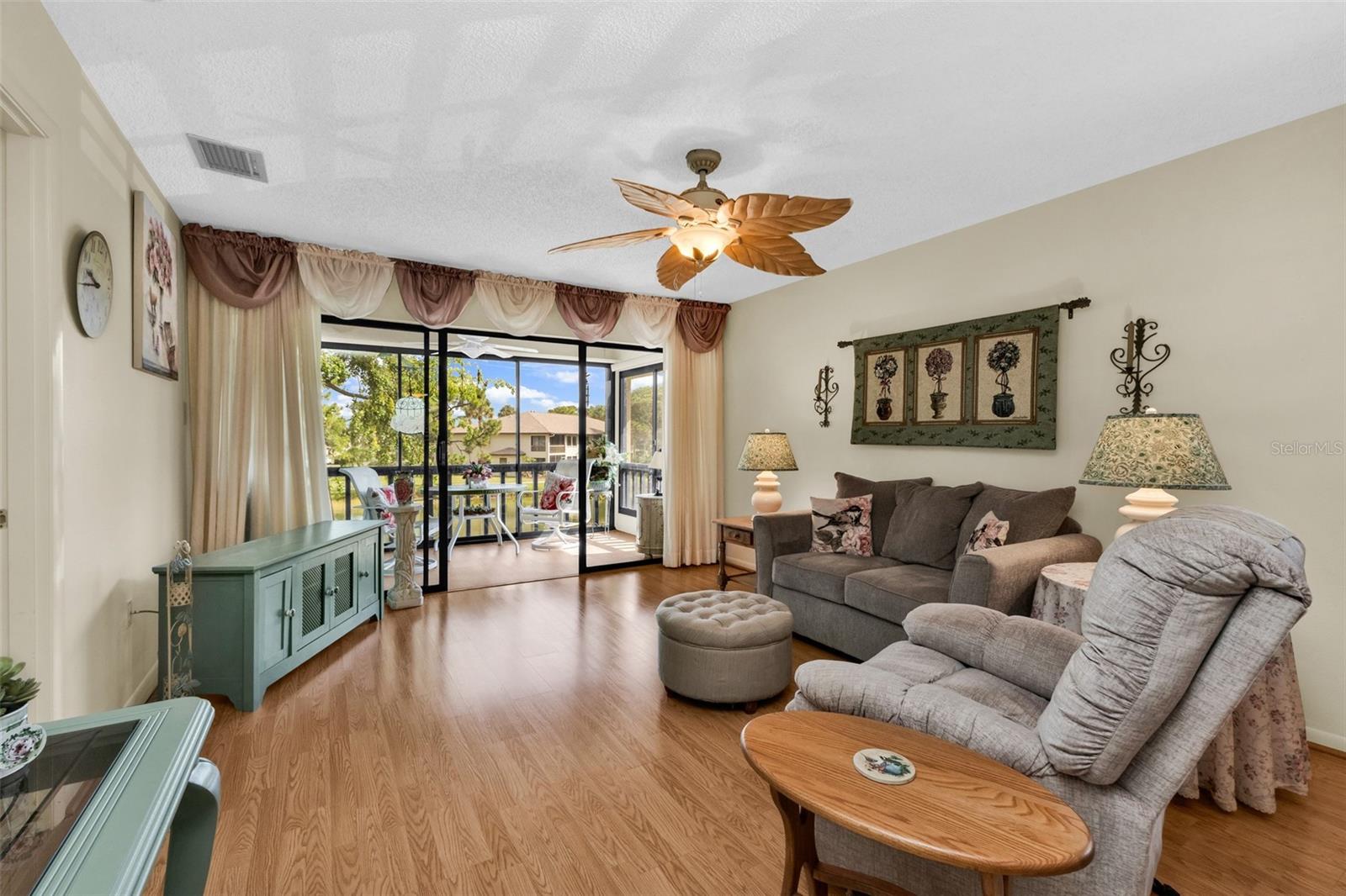 VILLAGE LAKE - Residential