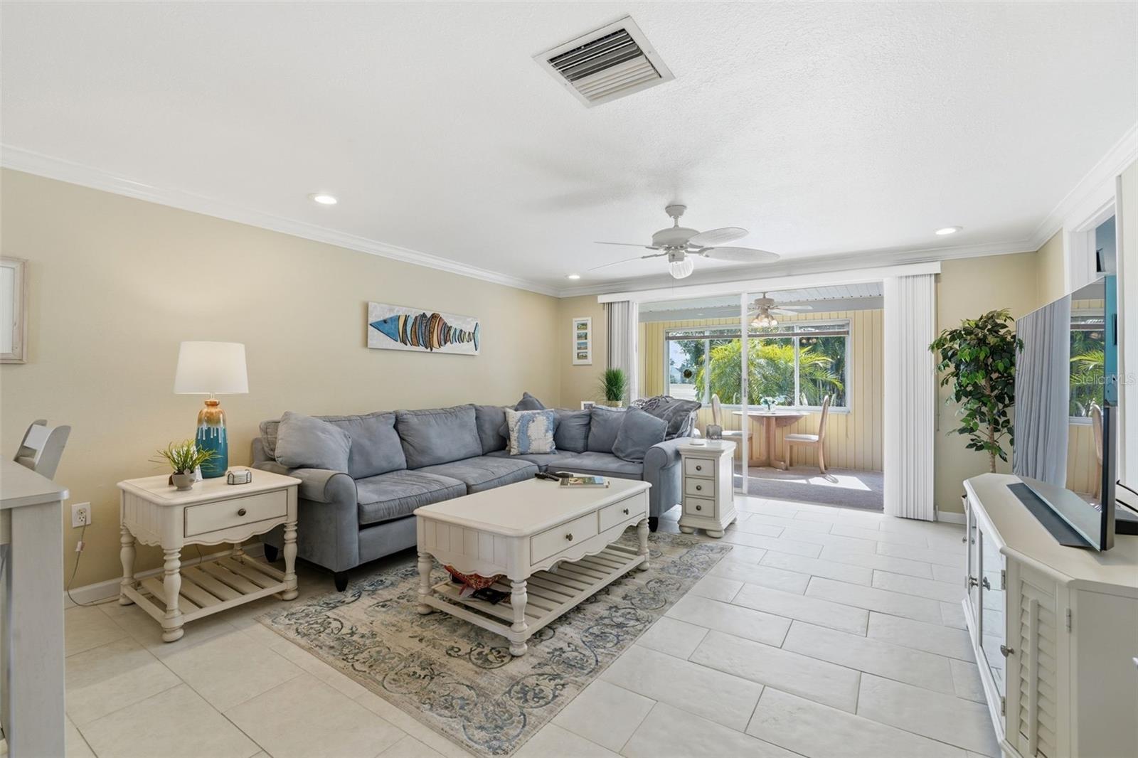 CIRCLE WOODS OF VENICE 2 - Residential