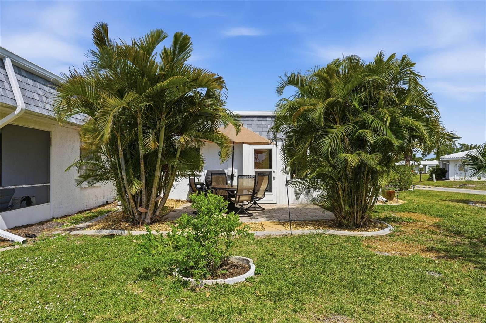 CIRCLE WOODS OF VENICE 2 - Residential