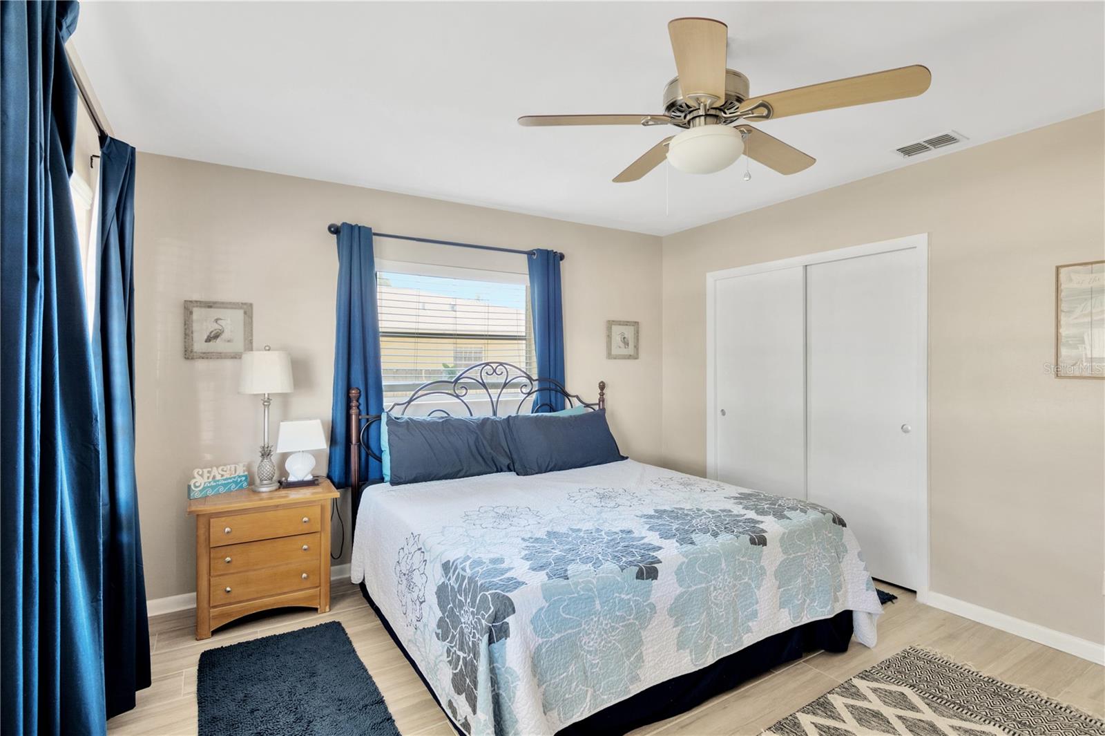 SUNSET LAKE ESTATES - Residential