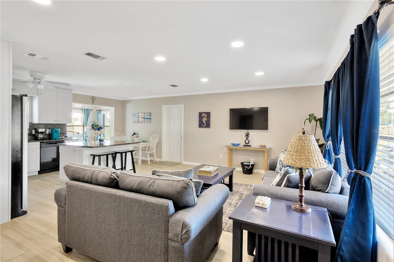 SUNSET LAKE ESTATES - Residential